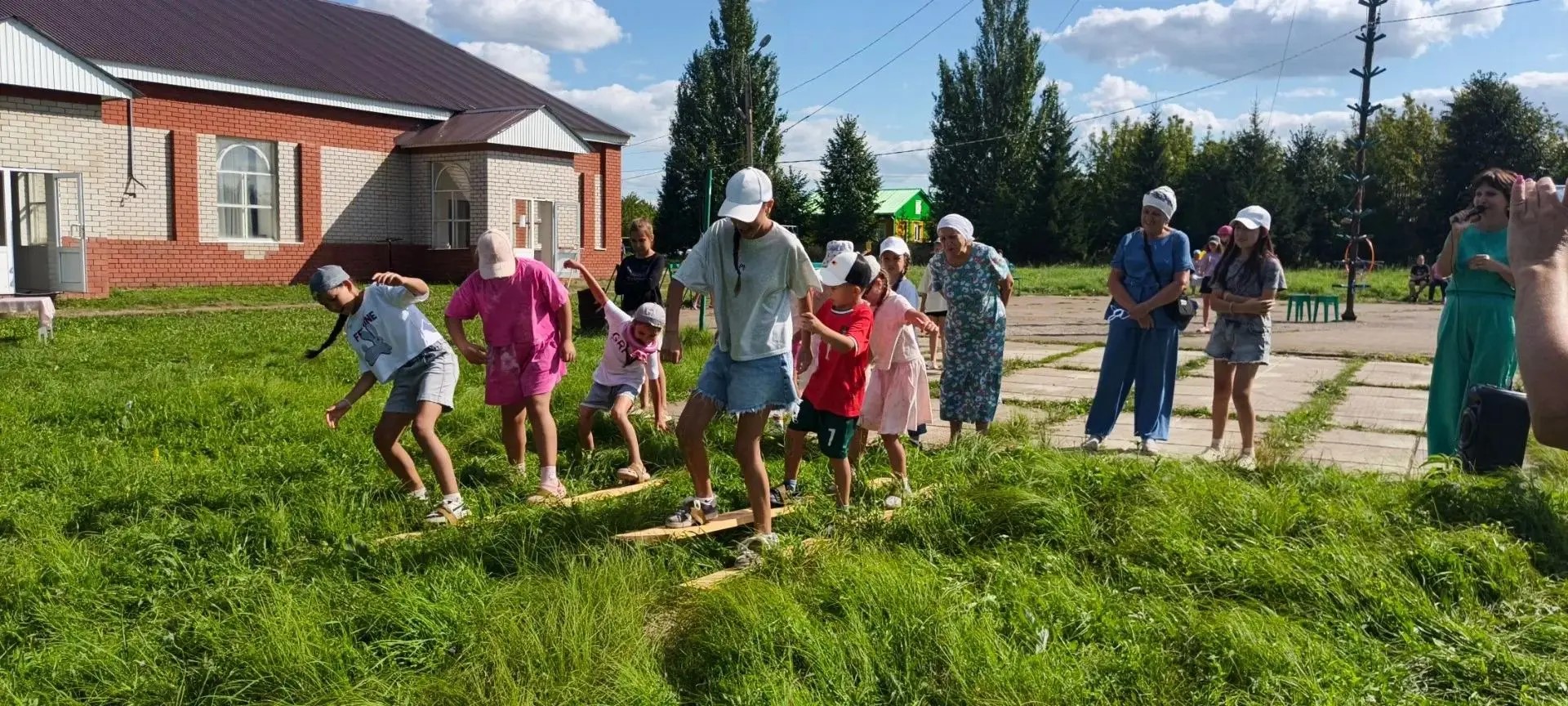 «Кояшлы балачак»: Пучыда күңелле балалар бәйрәме