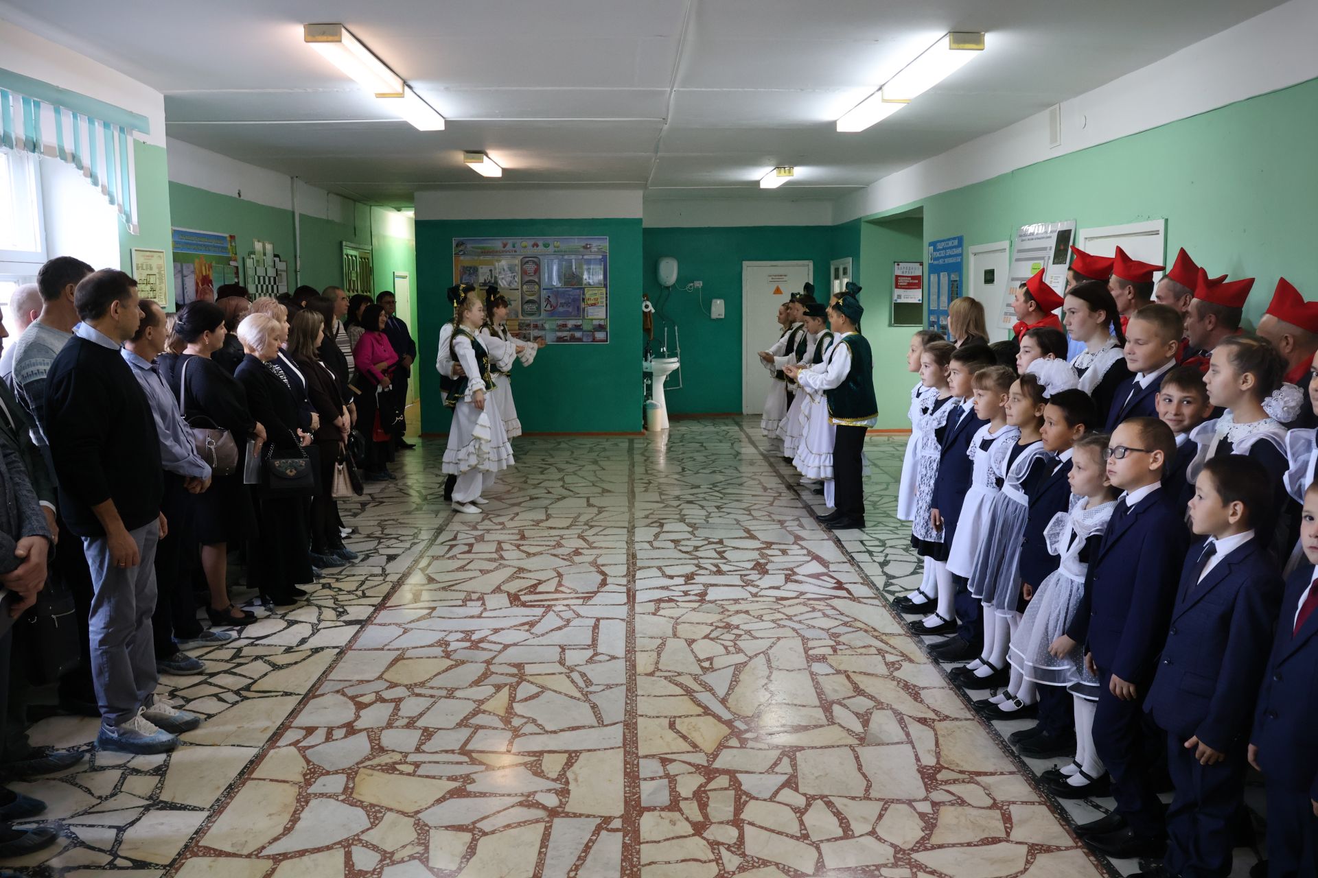 Әтиләр — илнең терәге, гаиләнең йөрәге