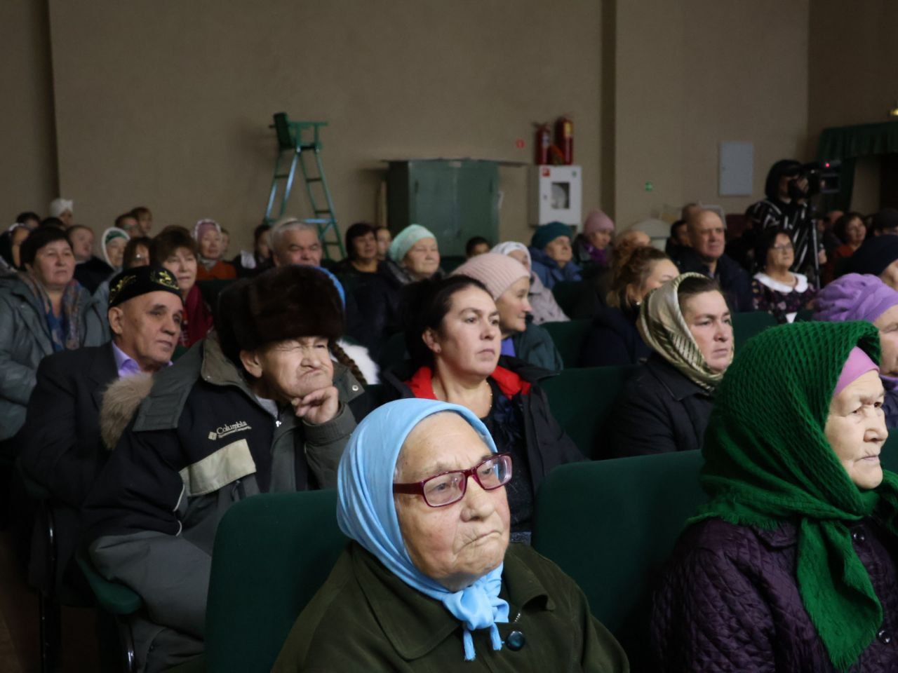Кем булсаң да җирдә, туган туфрак башны идертерлек көчкә ия