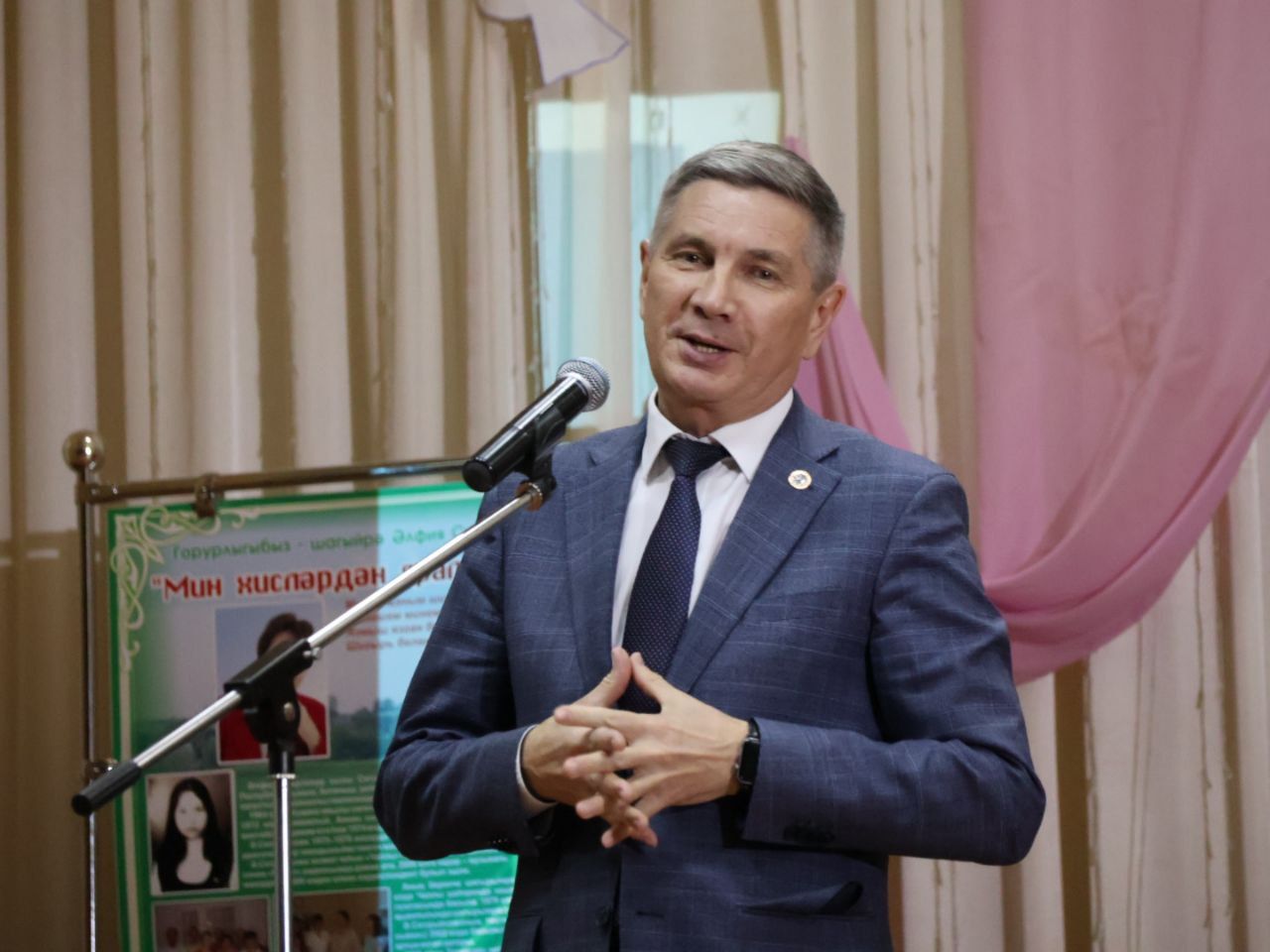 Кем булсаң да җирдә, туган туфрак башны идертерлек көчкә ия