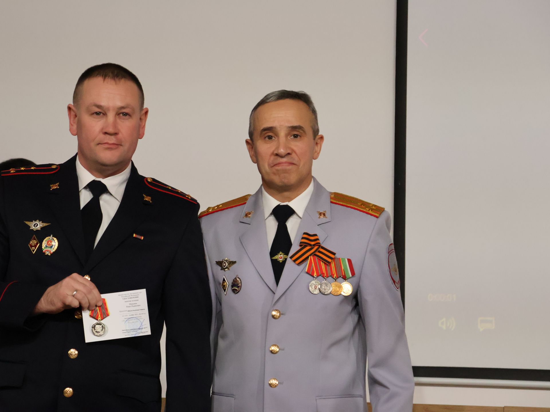 Хезмәтегез тынгысыз да, җаваплы да