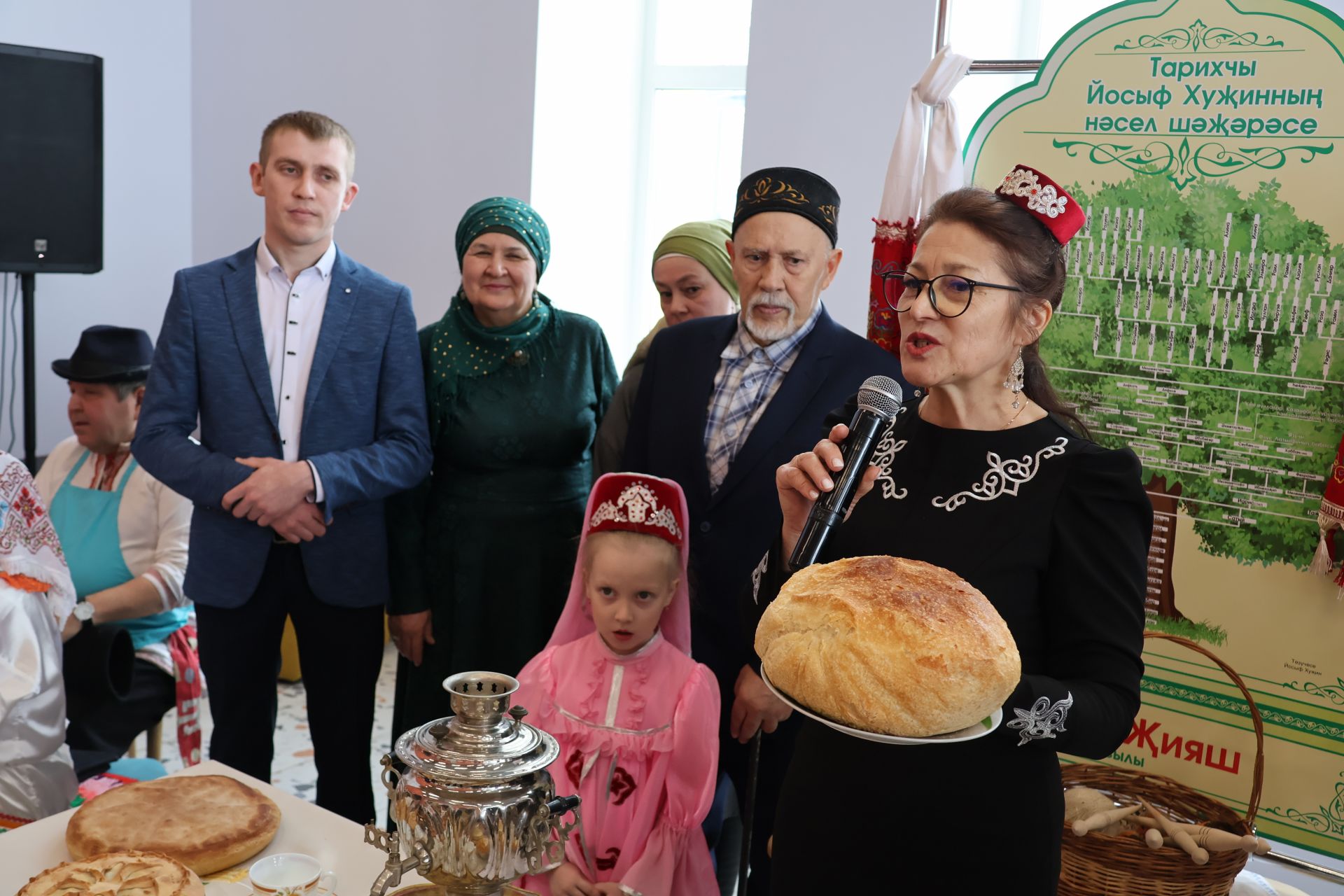 Үткәндә күзең булса, киләчәктә үзең булырсың: Шәҗәрәләрдә – гаилә тарихлары