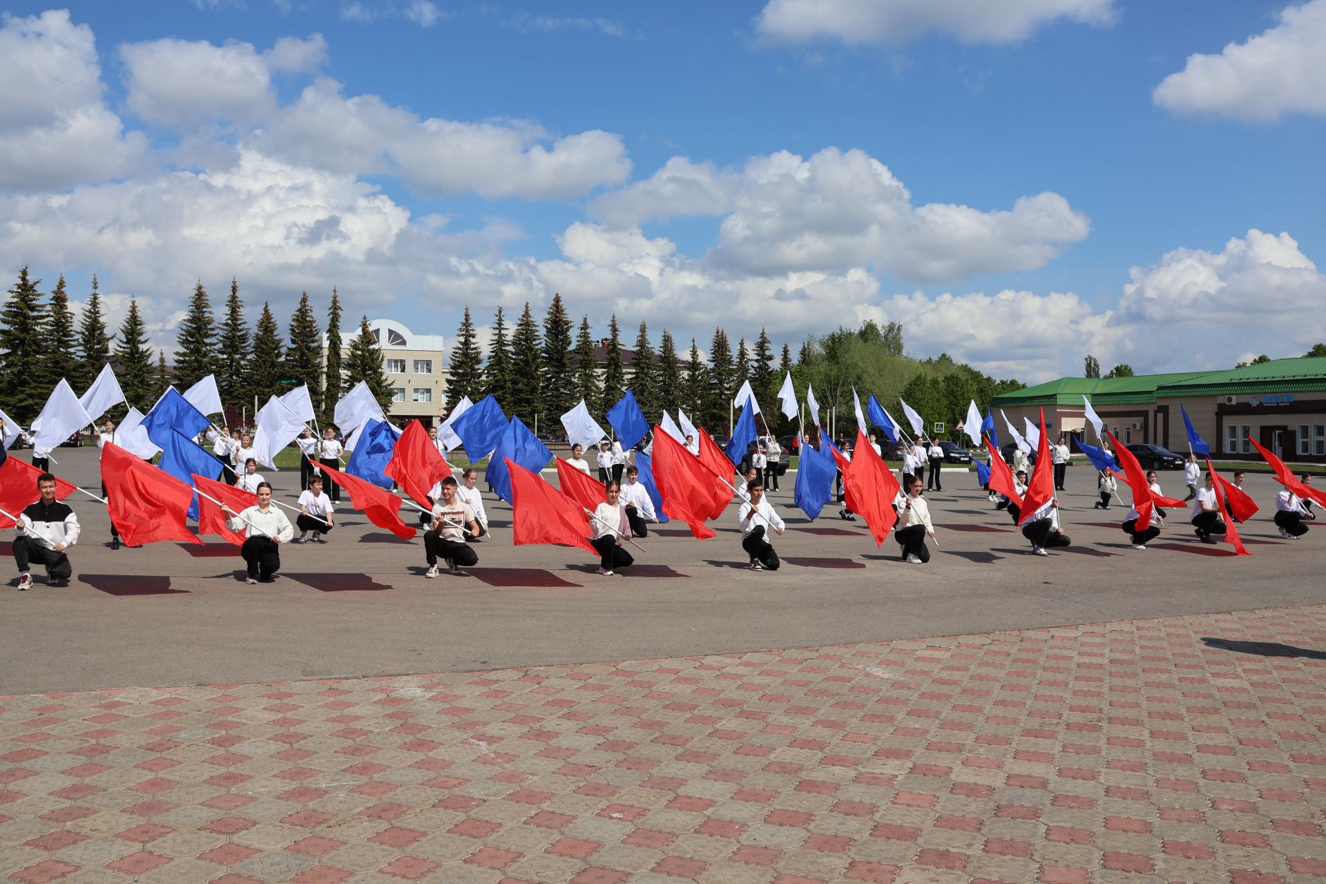 Актанышка «Алдынгылар хәрәкәте»нең Татарстан бүлекчәсе җитәкчесе Тимур Сөләйманов килде (фотолар)