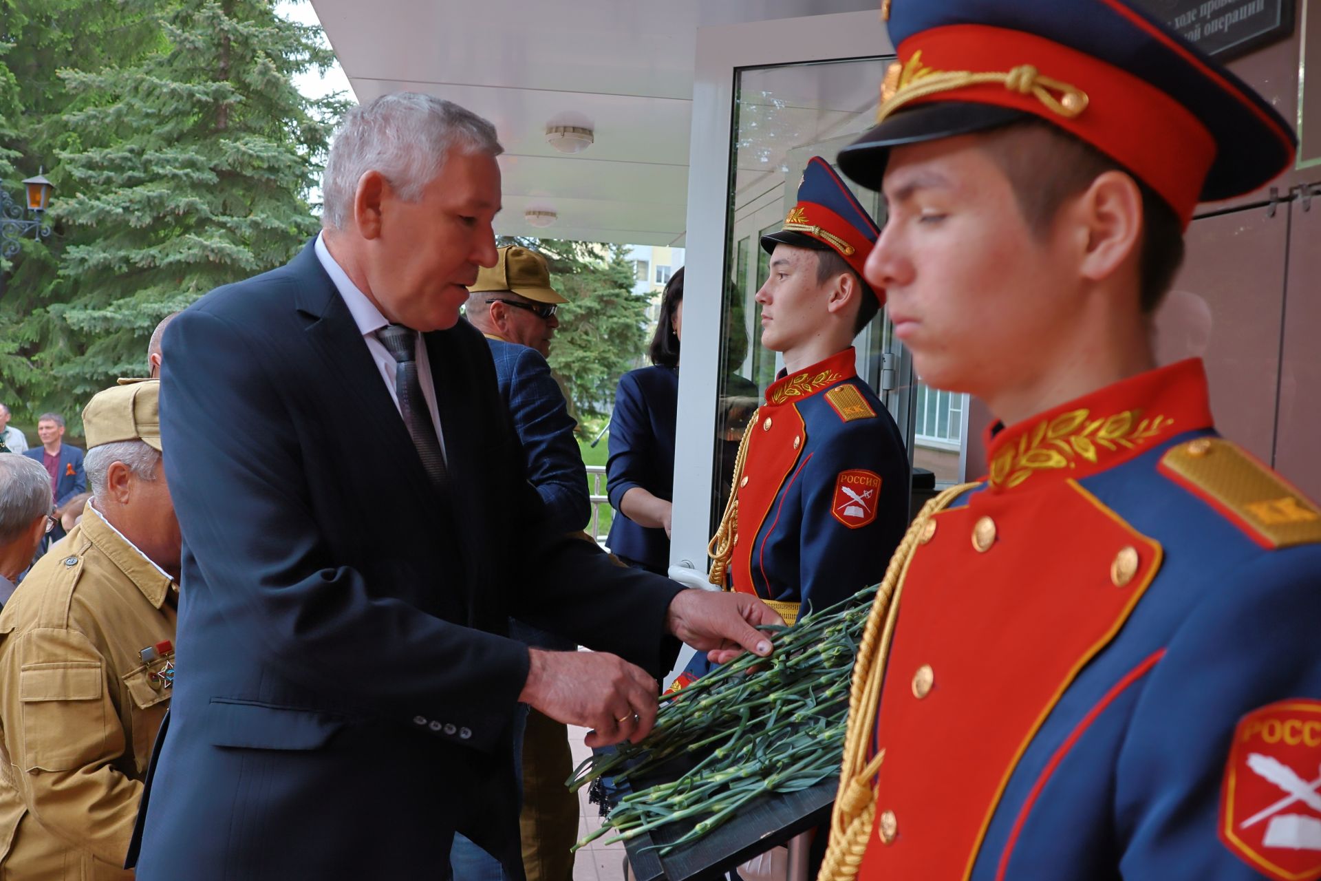 Актаныш технология техникумында СВОда һәлак булган Раил Надриевның исемен мәңгеләштерәләр
