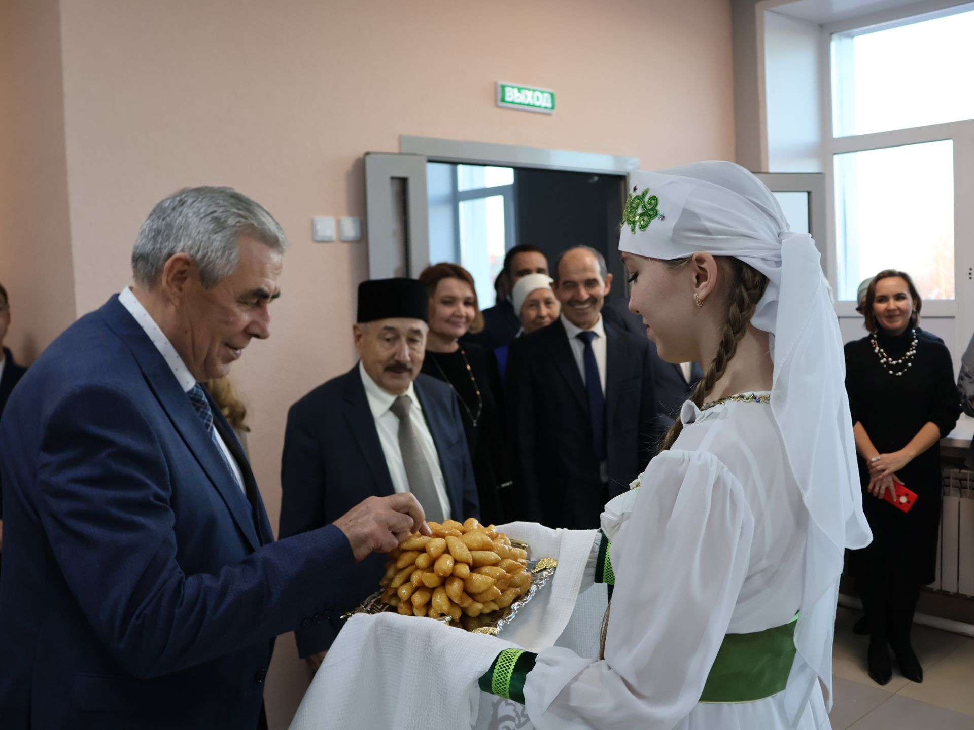 Актанышның беренче мәктәбендә якташыбыз, тарихчы- язучы Вахит Имамовка багышланган методик кабинет ачылды