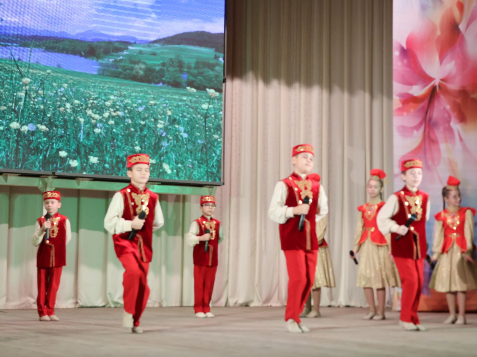 Актаныш районында Әниләр көне: Мәхәббәт һәм хөрмәт бәйрәме