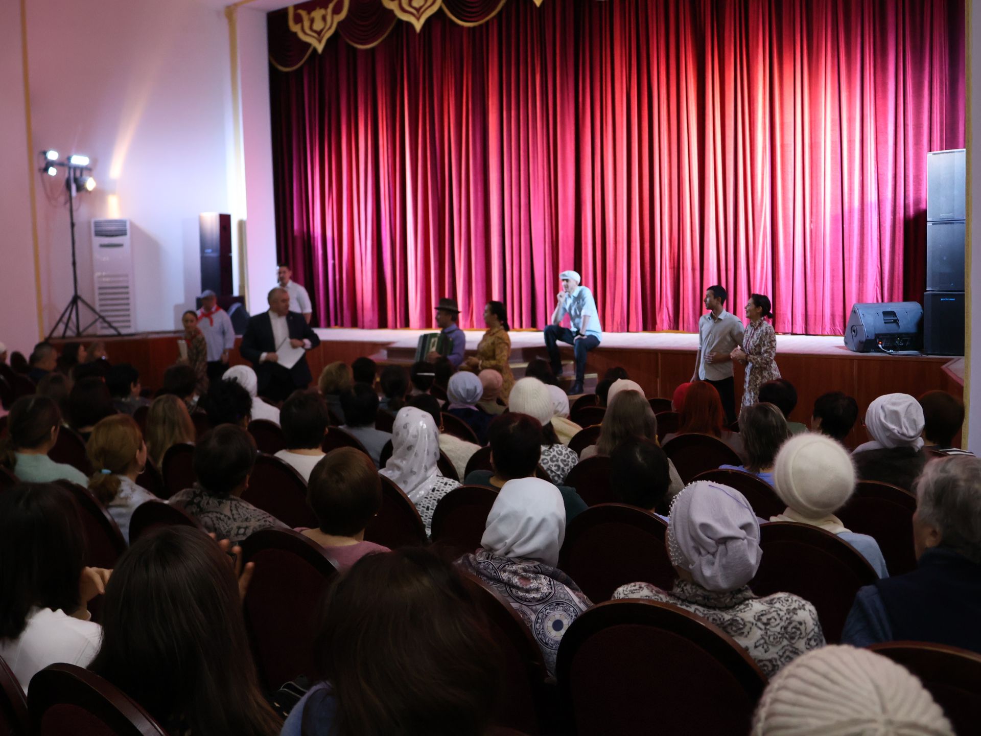 Актаныш районында Әниләр көне: Мәхәббәт һәм хөрмәт бәйрәме