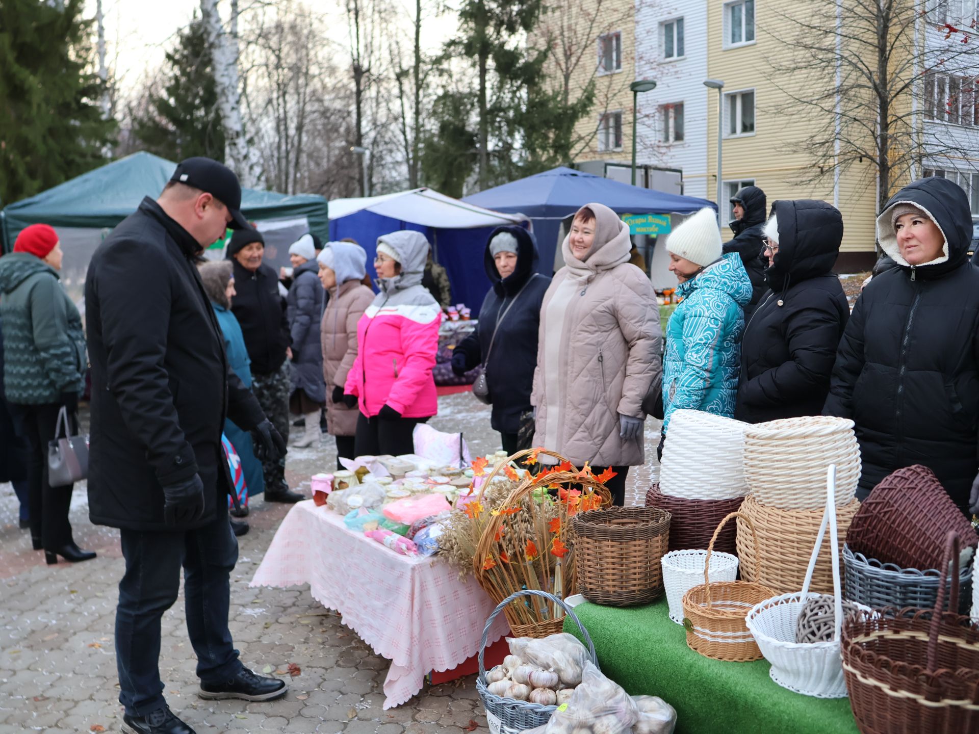 Актаныш мәктәпләре һәм балалар бакчалары Халыклар бердәмлеге көне ярминкәсендә