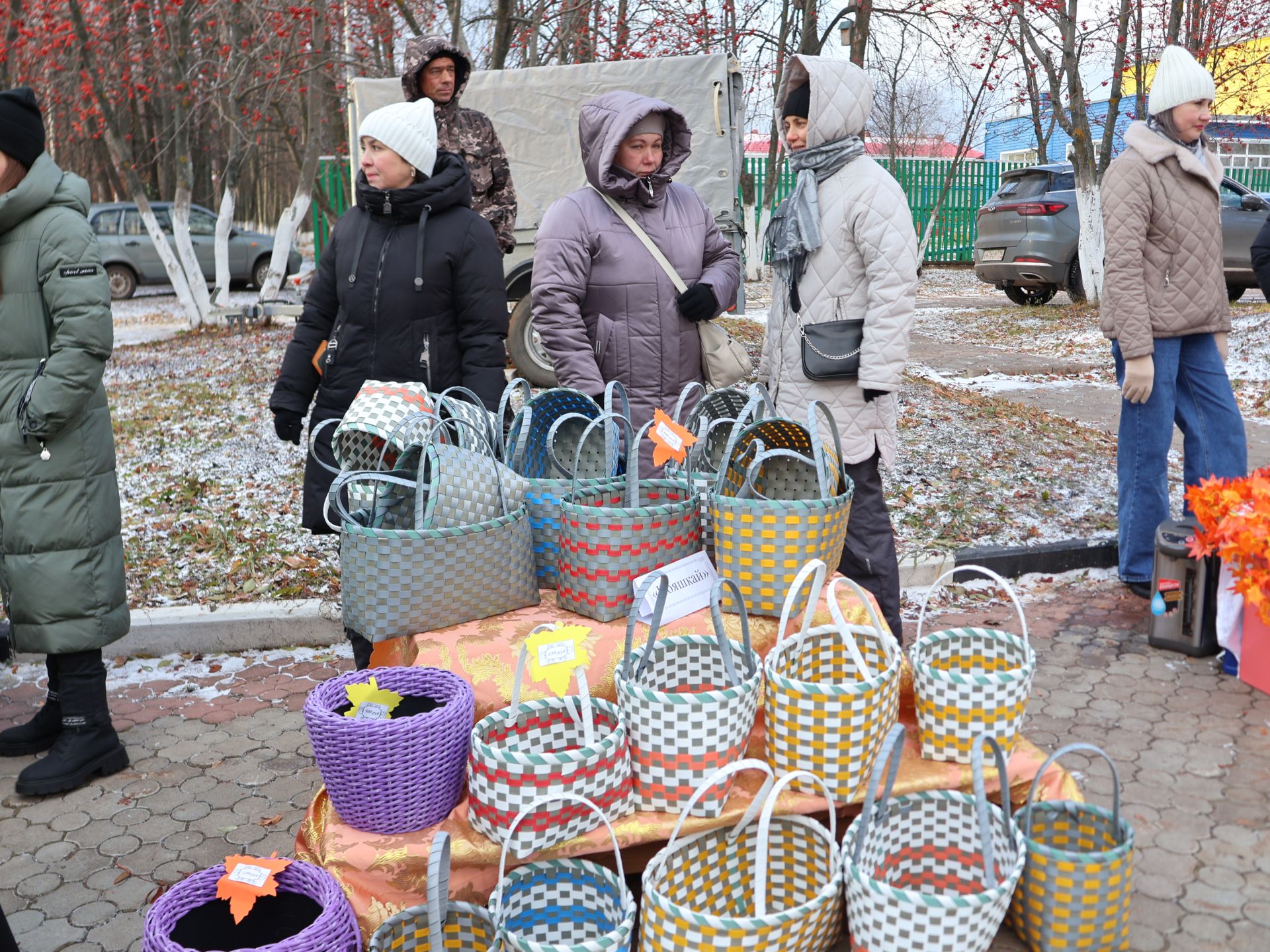 Актаныш мәктәпләре һәм балалар бакчалары Халыклар бердәмлеге көне ярминкәсендә