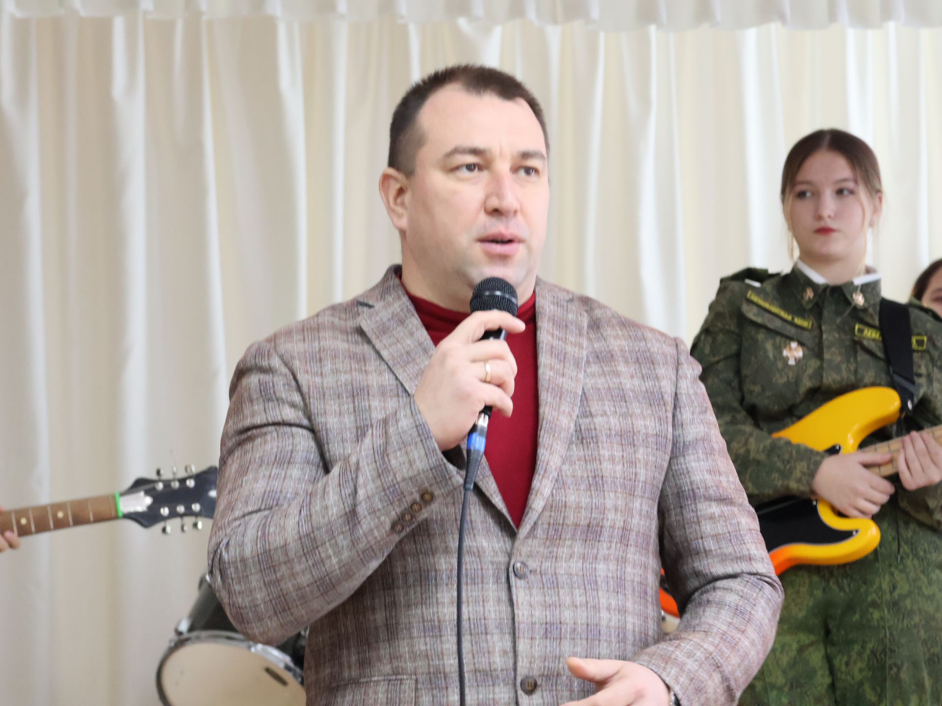 Хәсән Заманов исемендәге кадет мәктәбе «БлагоДарение» фонды белән төбәкара көрәш ярышы оештырды (фотолар)