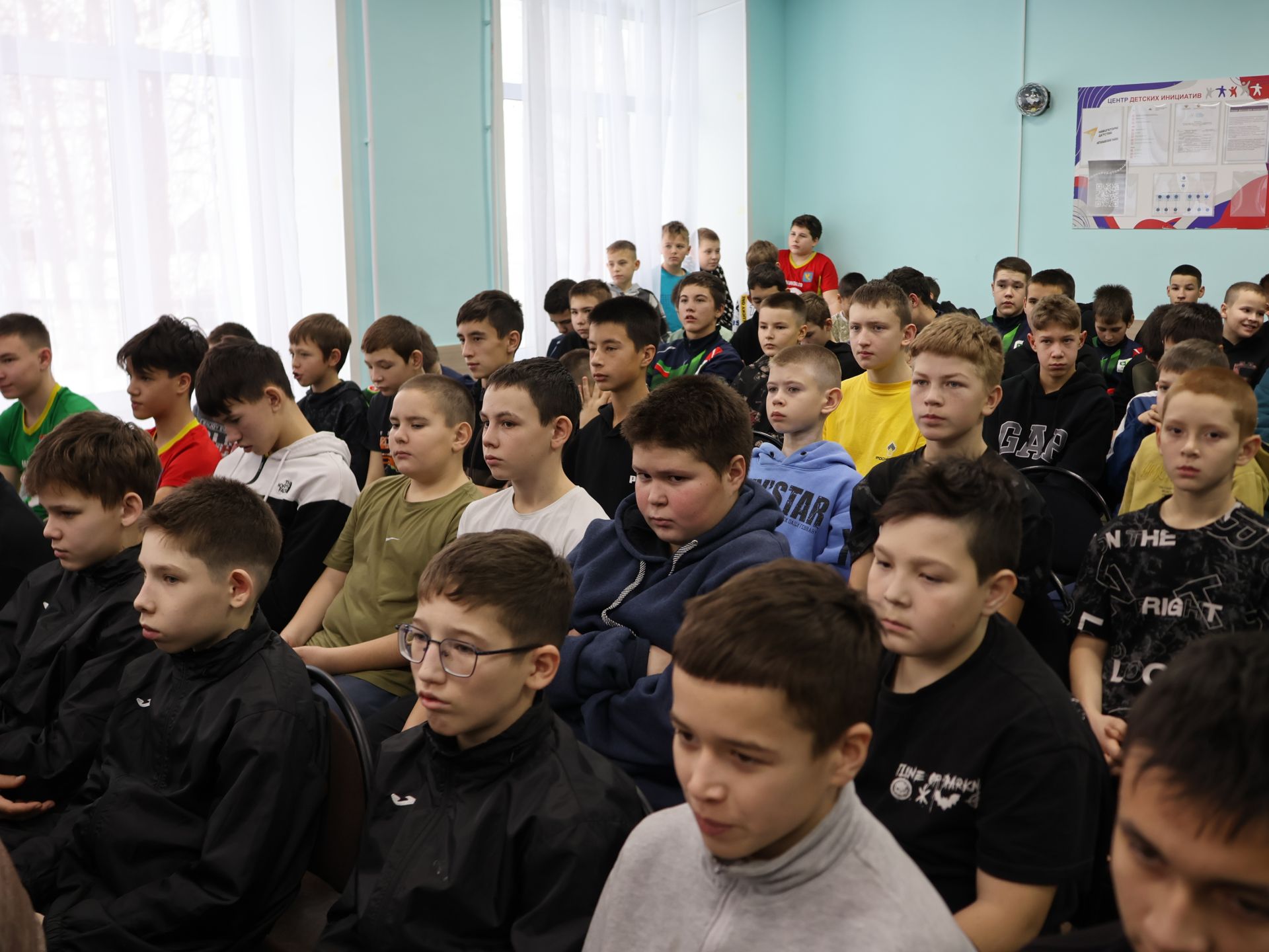 Хәсән Заманов исемендәге кадет мәктәбе «БлагоДарение» фонды белән төбәкара көрәш ярышы оештырды (фотолар)
