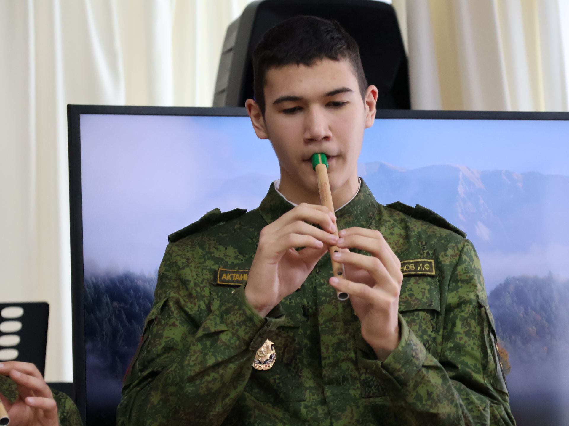 Хәсән Заманов исемендәге кадет мәктәбе «БлагоДарение» фонды белән төбәкара көрәш ярышы оештырды (фотолар)