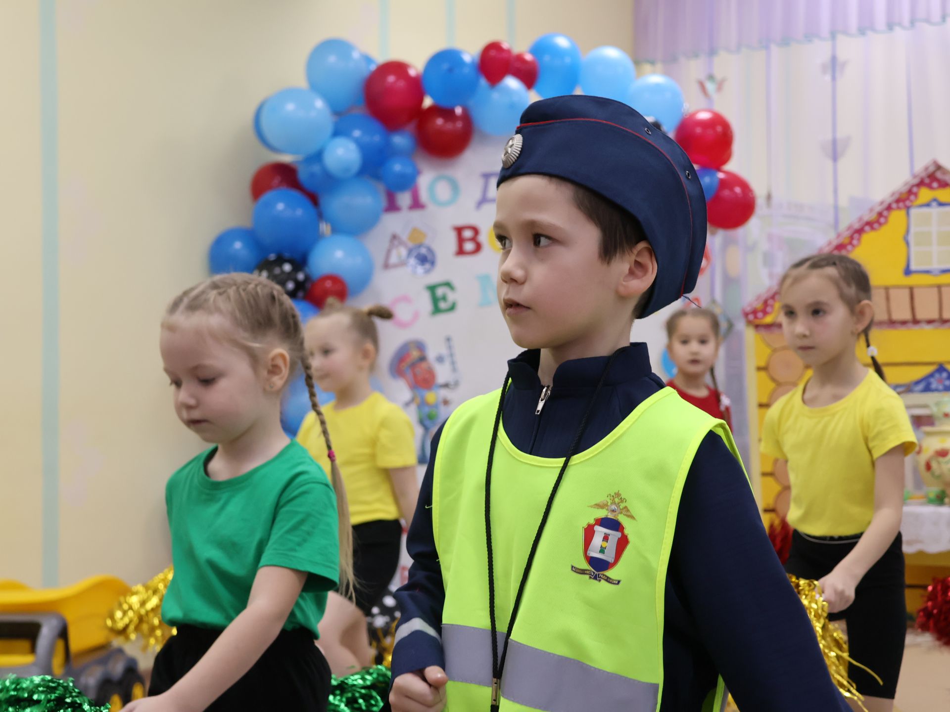 Бөтен гаилә белән юл буйлап!