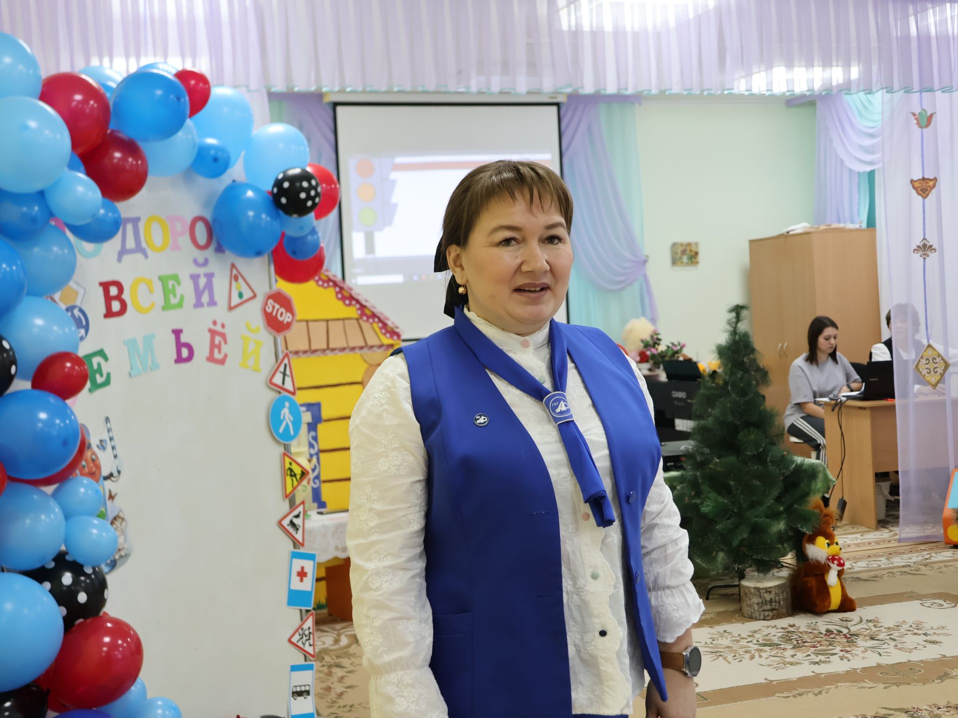 Бөтен гаилә белән юл буйлап!