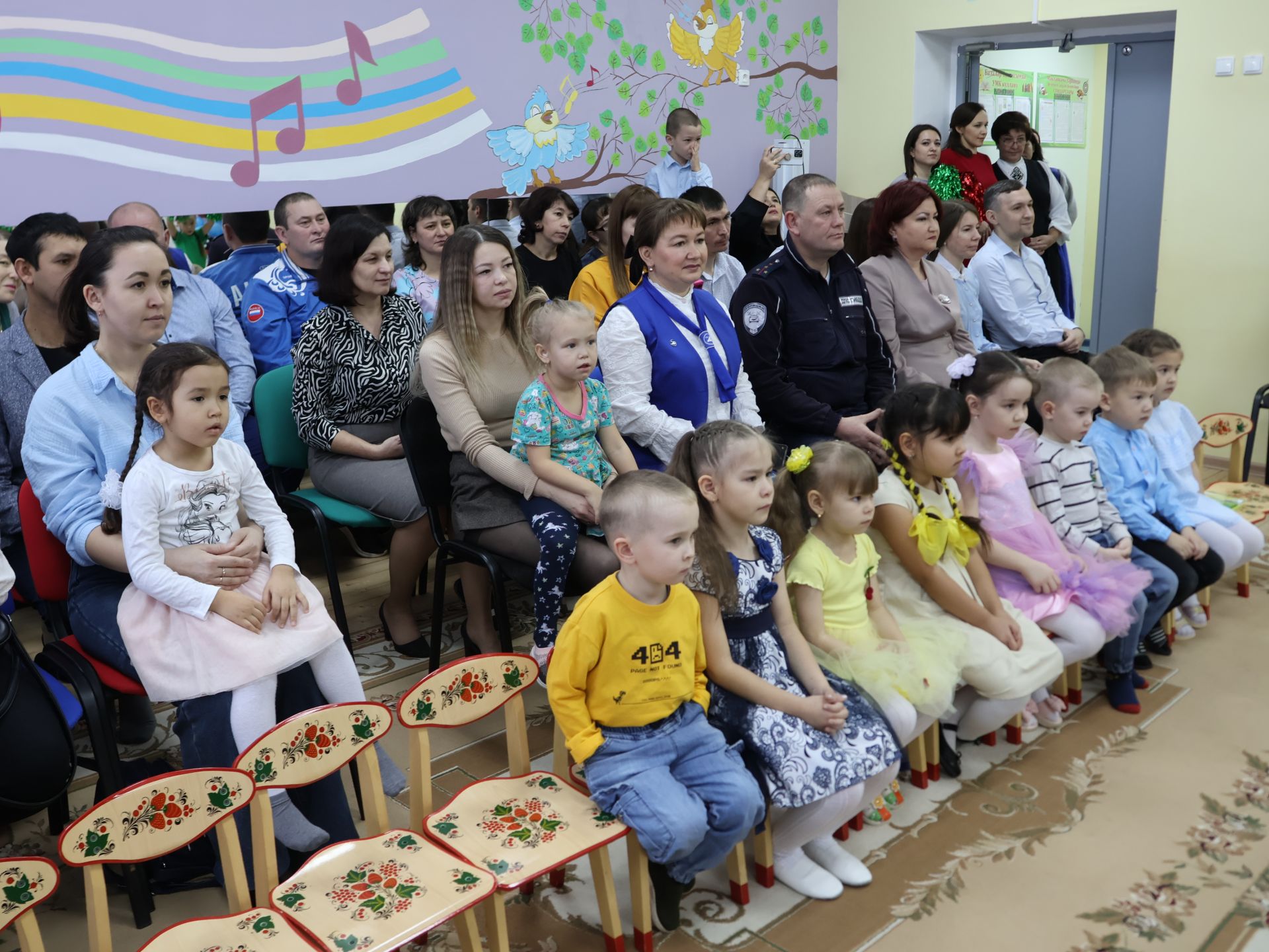 Бөтен гаилә белән юл буйлап!