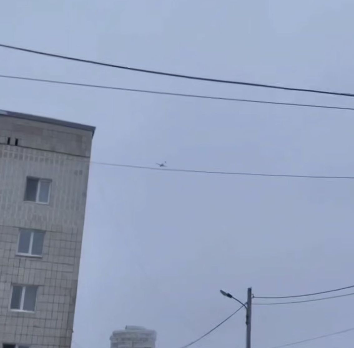 В ЖК «Лазурные небеса» в Казани врезался дрон