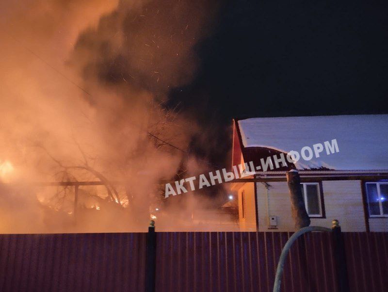 Пожар в селе Актаныш: сгорели дом и гараж