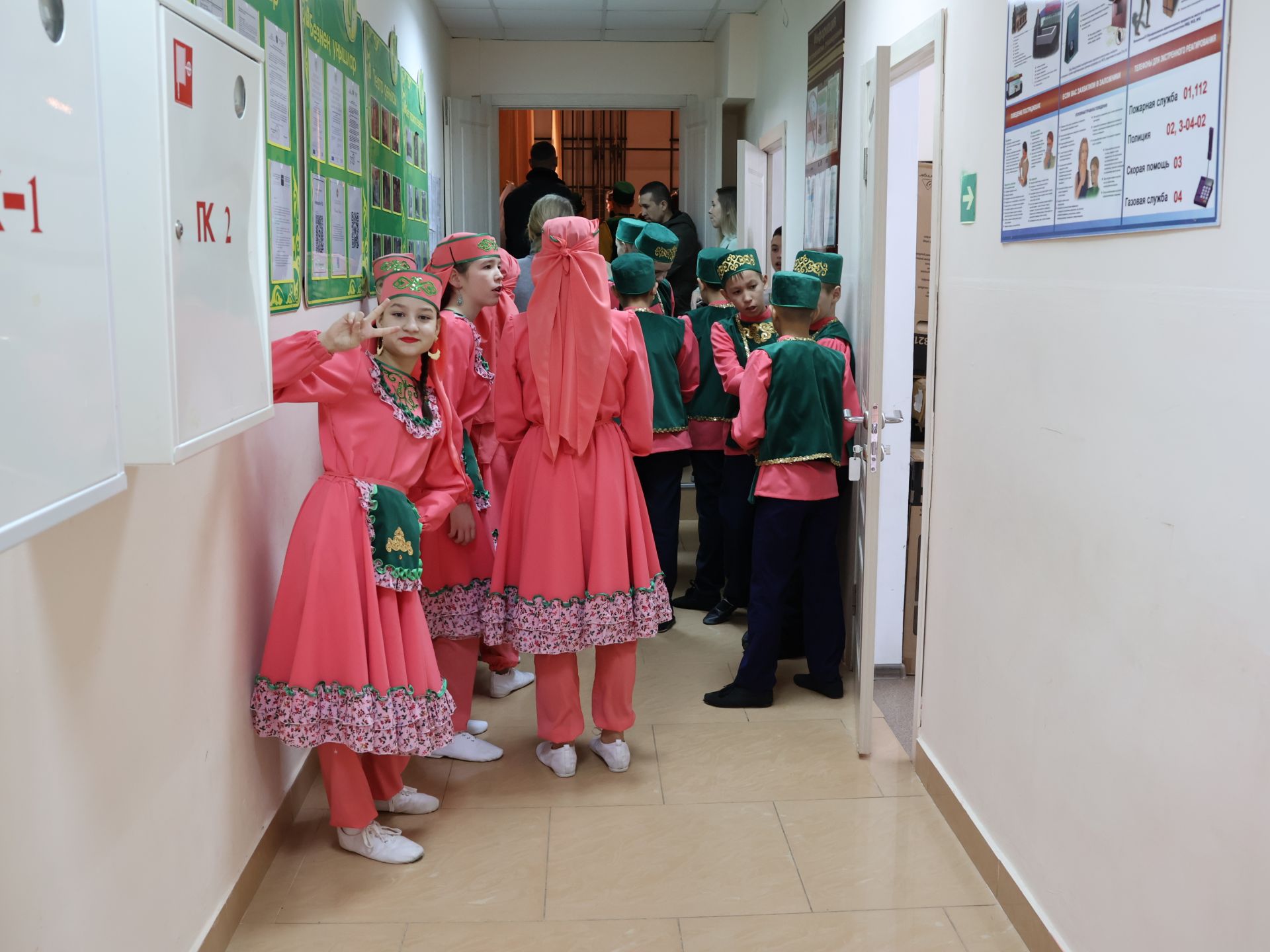 «Йолдызлык-2024»: Бүген районыбыз укучылары фестивальнең сайлап алу турында чыгыш ясый
