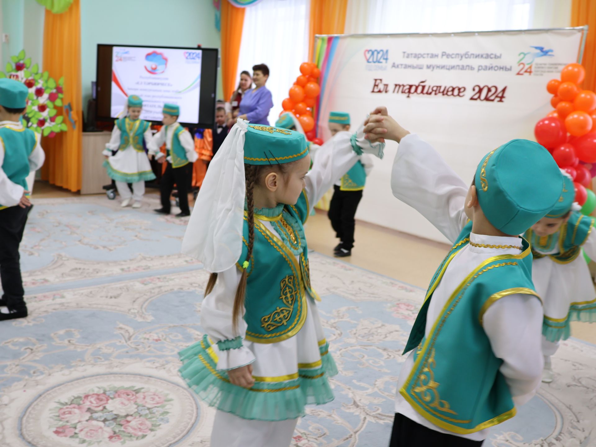 Ел тәрбиячесе-2024: «Алтынчәч» балалар бакчасында республикакүләм һөнәри бәйгенең зона этабы уза