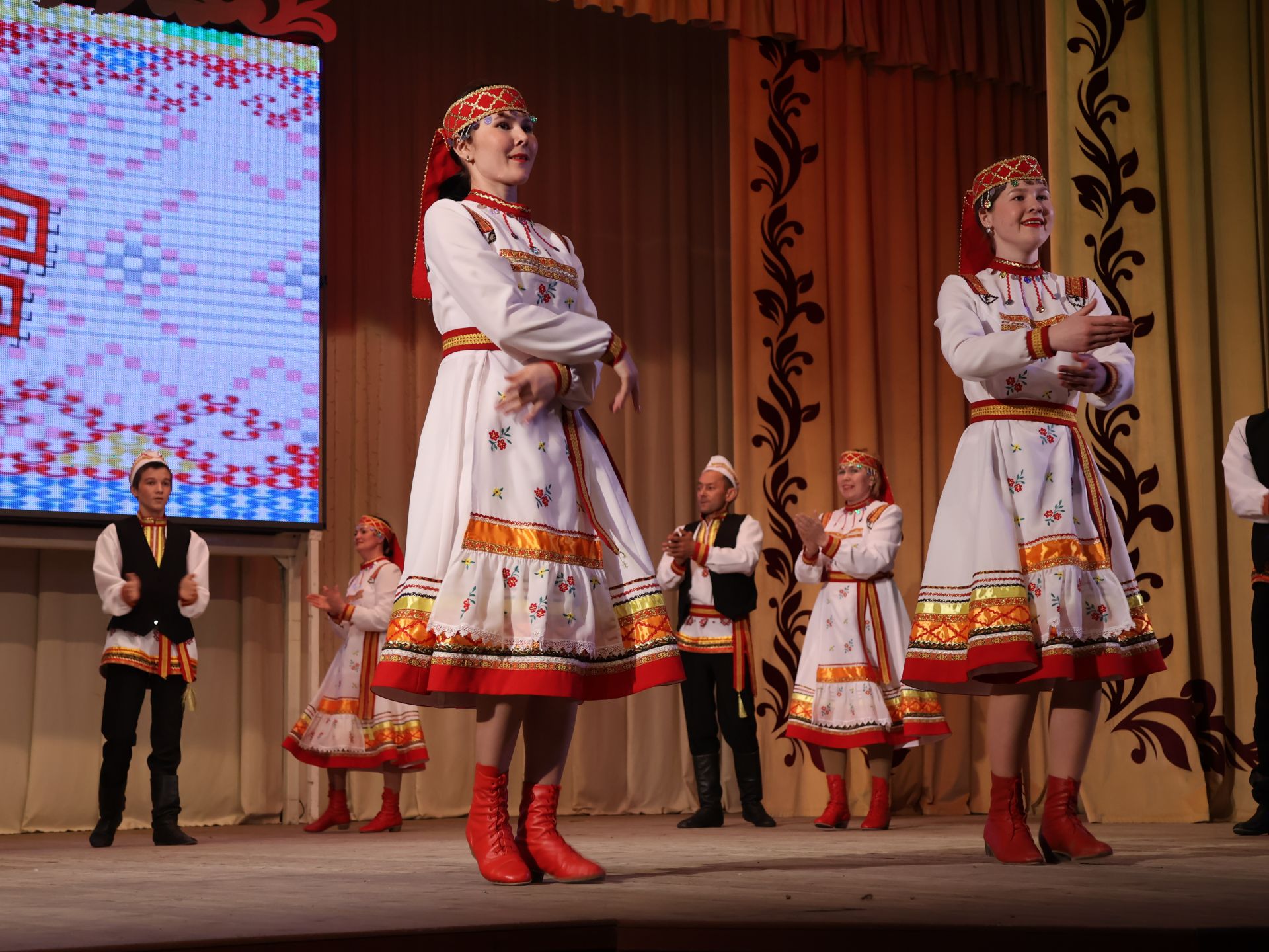 Район үзешчән сәнгать коллективлары смотрының Гран-приена Пучы мәдәният йорты коллективы лаек булды (фотолар)