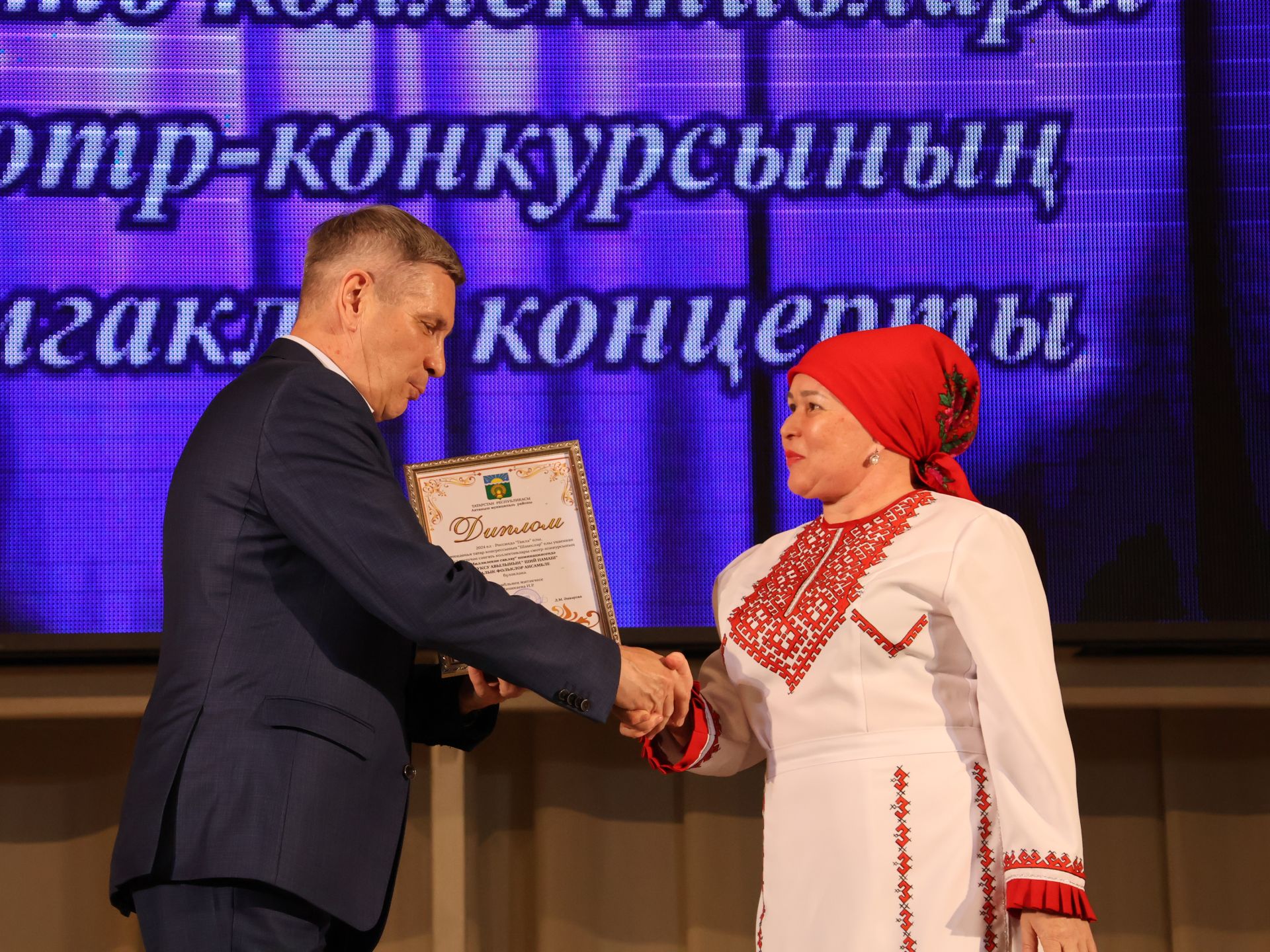 Район үзешчән сәнгать коллективлары смотрының Гран-приена Пучы мәдәният йорты коллективы лаек булды (фотолар)