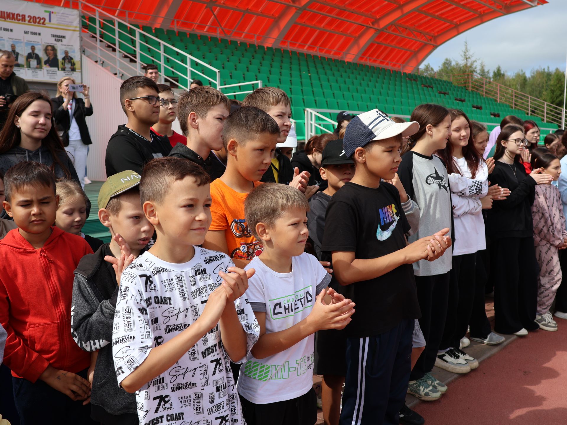 Актанышта Физкультурачылар көне: Баян Дәүләтов стадионында җиңел атлетика ярышлары башланды