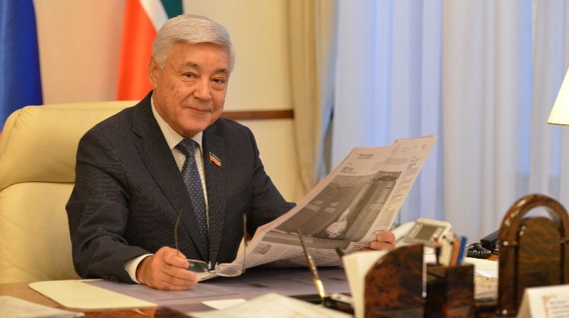 Татарстан Дәүләт Советы Рәисе Фәрит Мөхәммәтшин Россия матбугаты көне белән котлады
