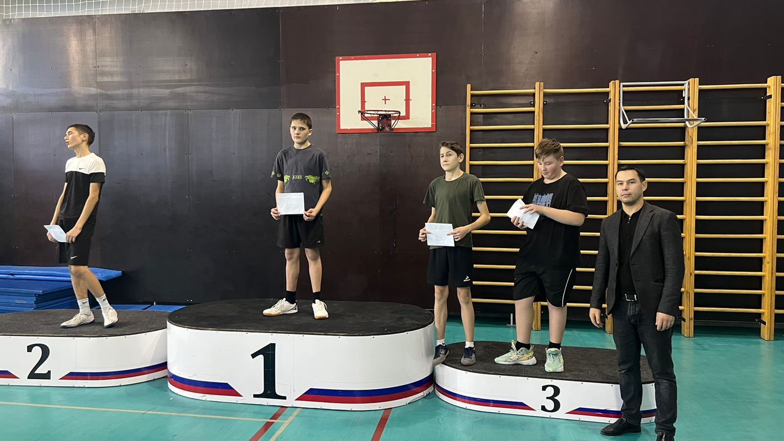 «Батыр» спорт сараенда Кыш бабай призына спорт ярышлары узды