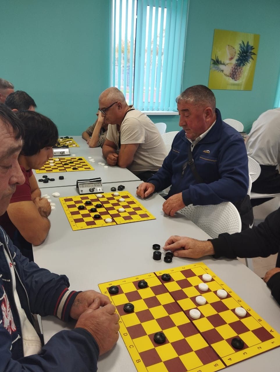 Актанышлылар Түбән Кама шәһәрендә сәламәтлек мөмкинлекләре чикләнгән спортчылар арасында узучы шахмат-шашка ярышларында катнаша