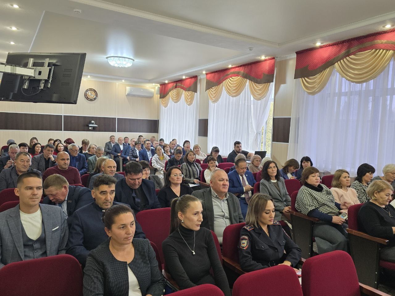 КДН- балигъ булмаган балалар комиссиясе утырышында