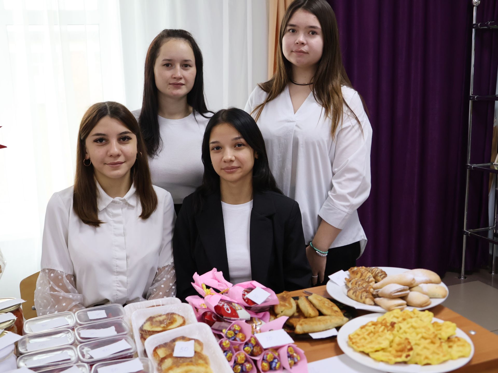 Актаныш технология техникумында хәйрия ярминкәсе узды