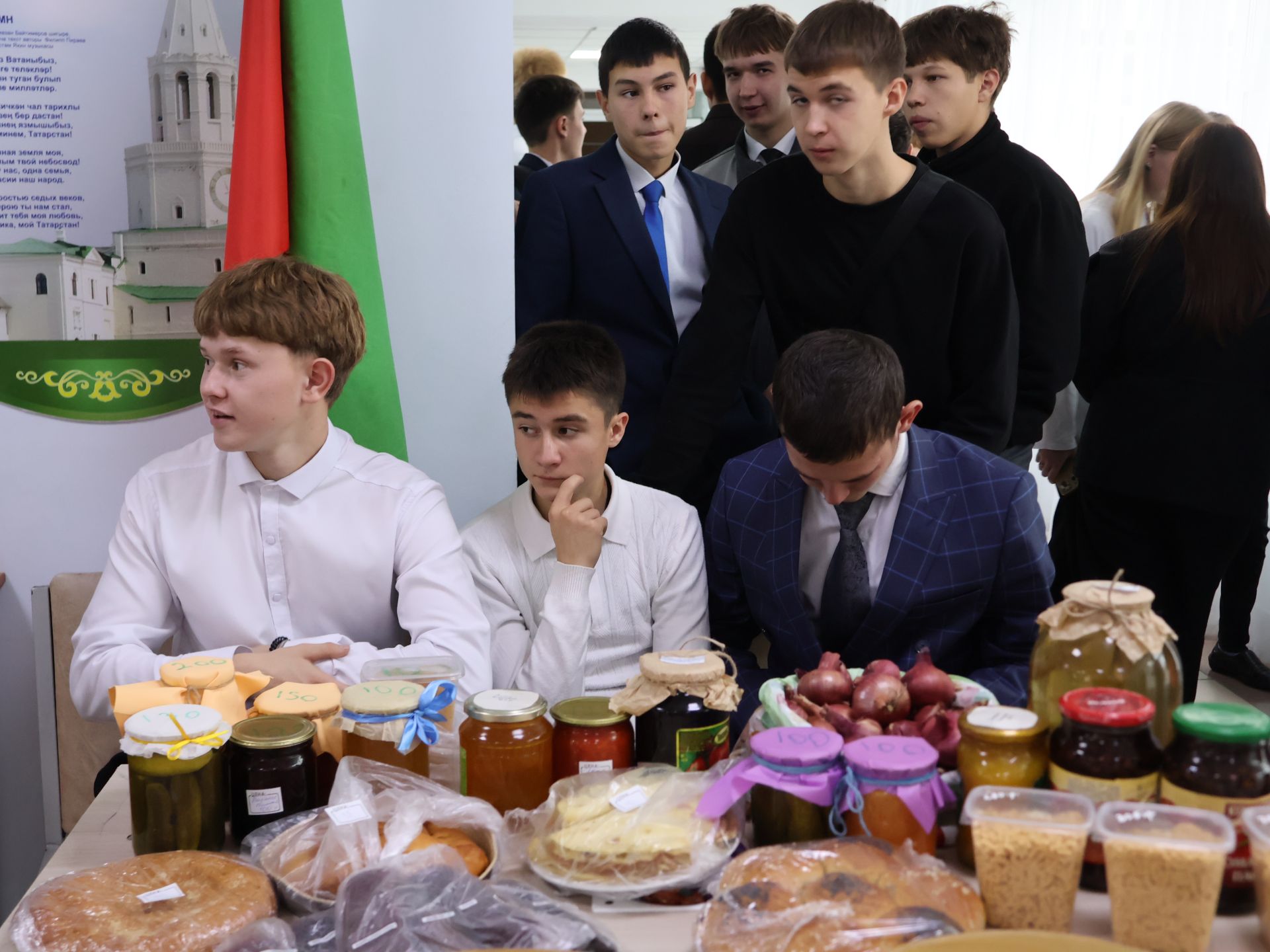 Актаныш технология техникумында хәйрия ярминкәсе узды