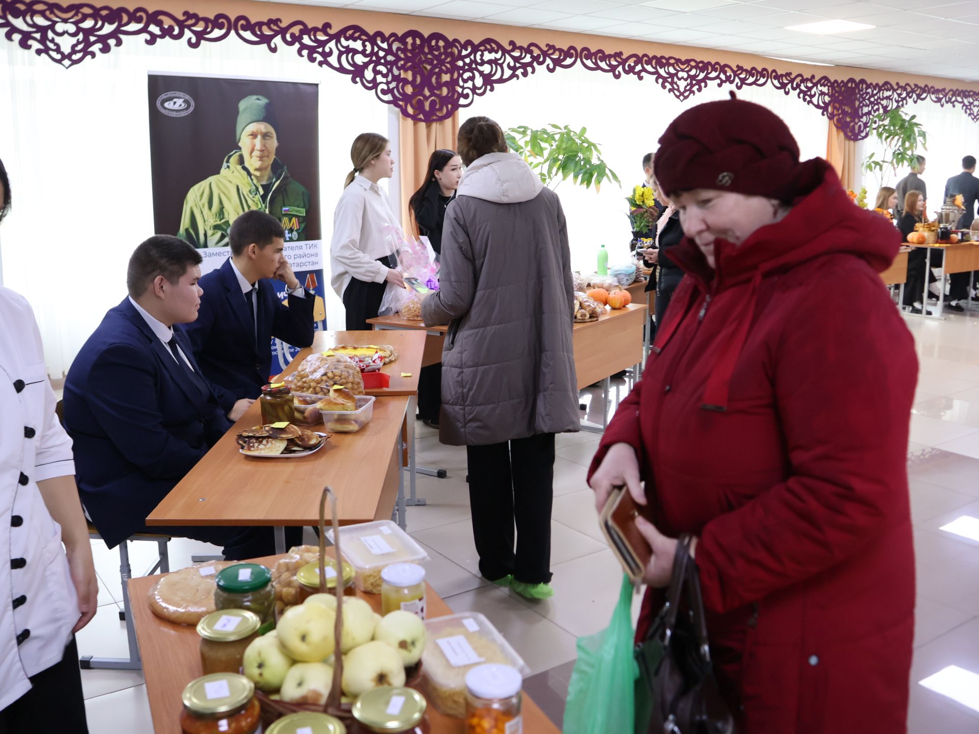Актаныш технология техникумында хәйрия ярминкәсе узды