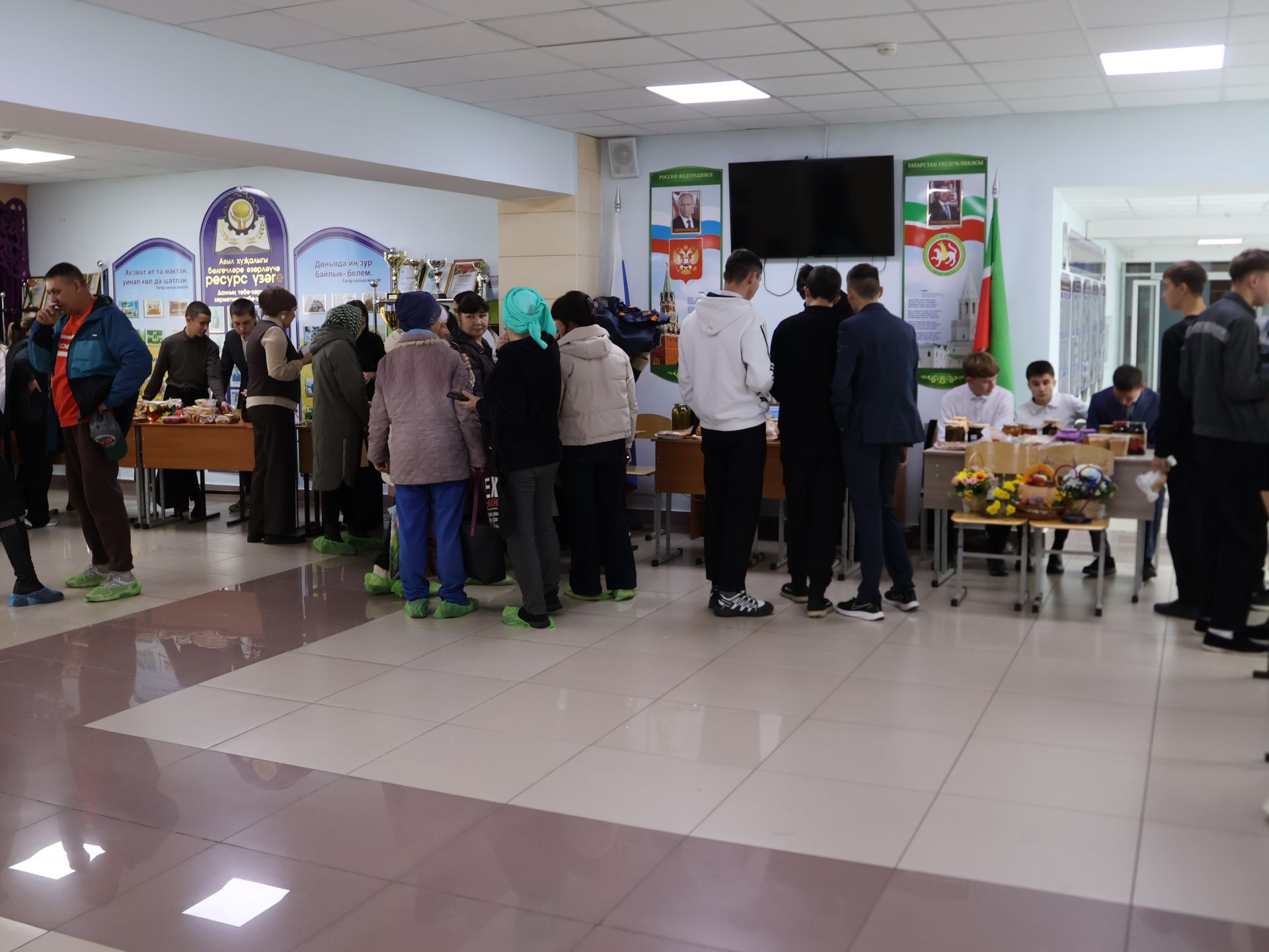 Актаныш технология техникумында хәйрия ярминкәсе узды
