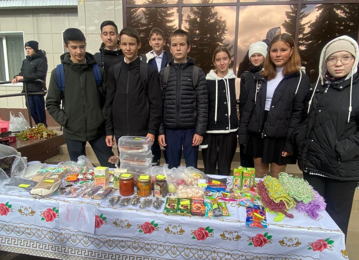 Актаныш мәктәпләрендә «Без бергә» хәйрия ярминкәләре дәвам итә