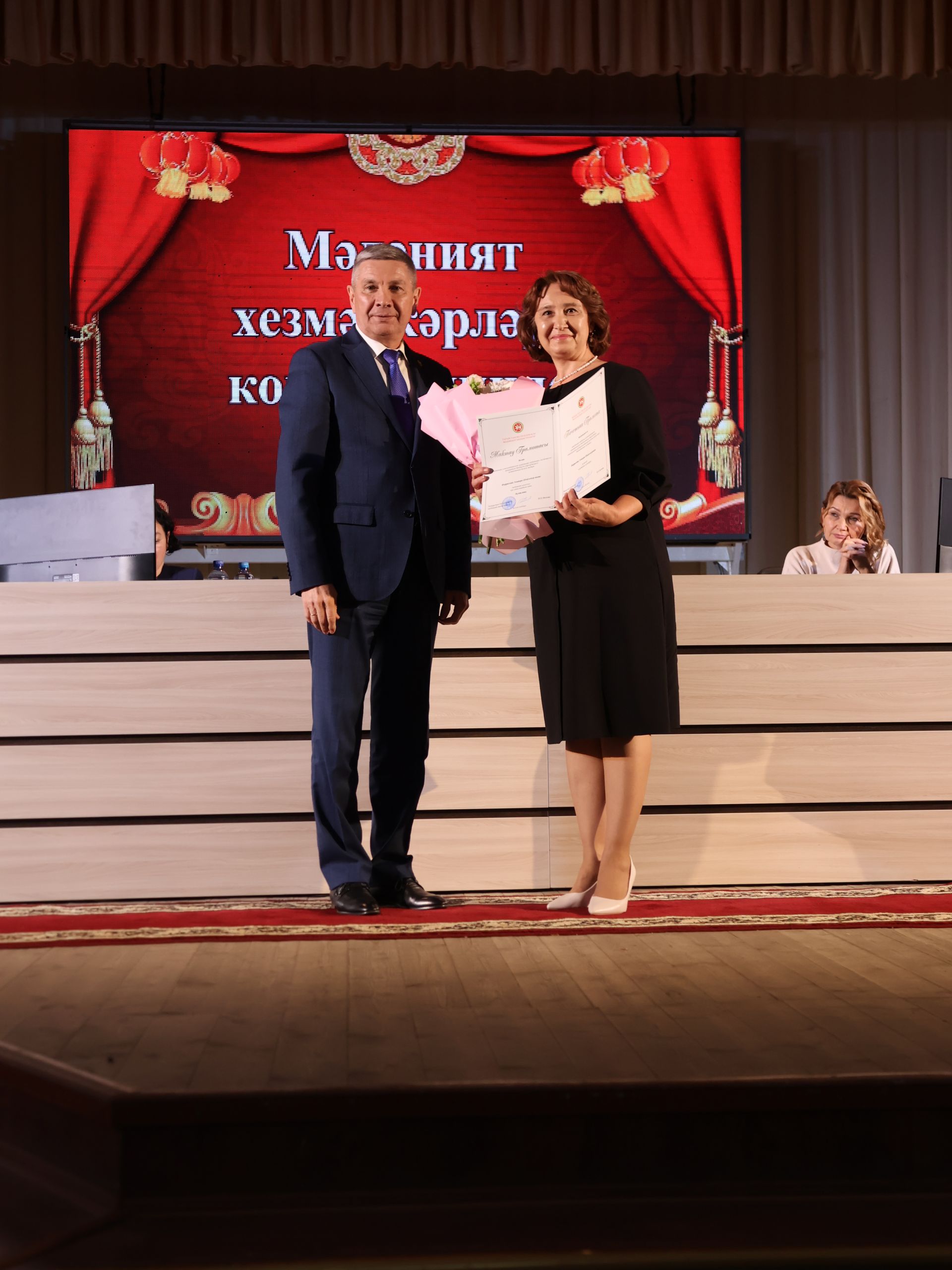Районыбызның алтын фонды: Алдынгы мәдәният хезмәткәрләрен бүләкләү тантанасыннан безнең исемлек