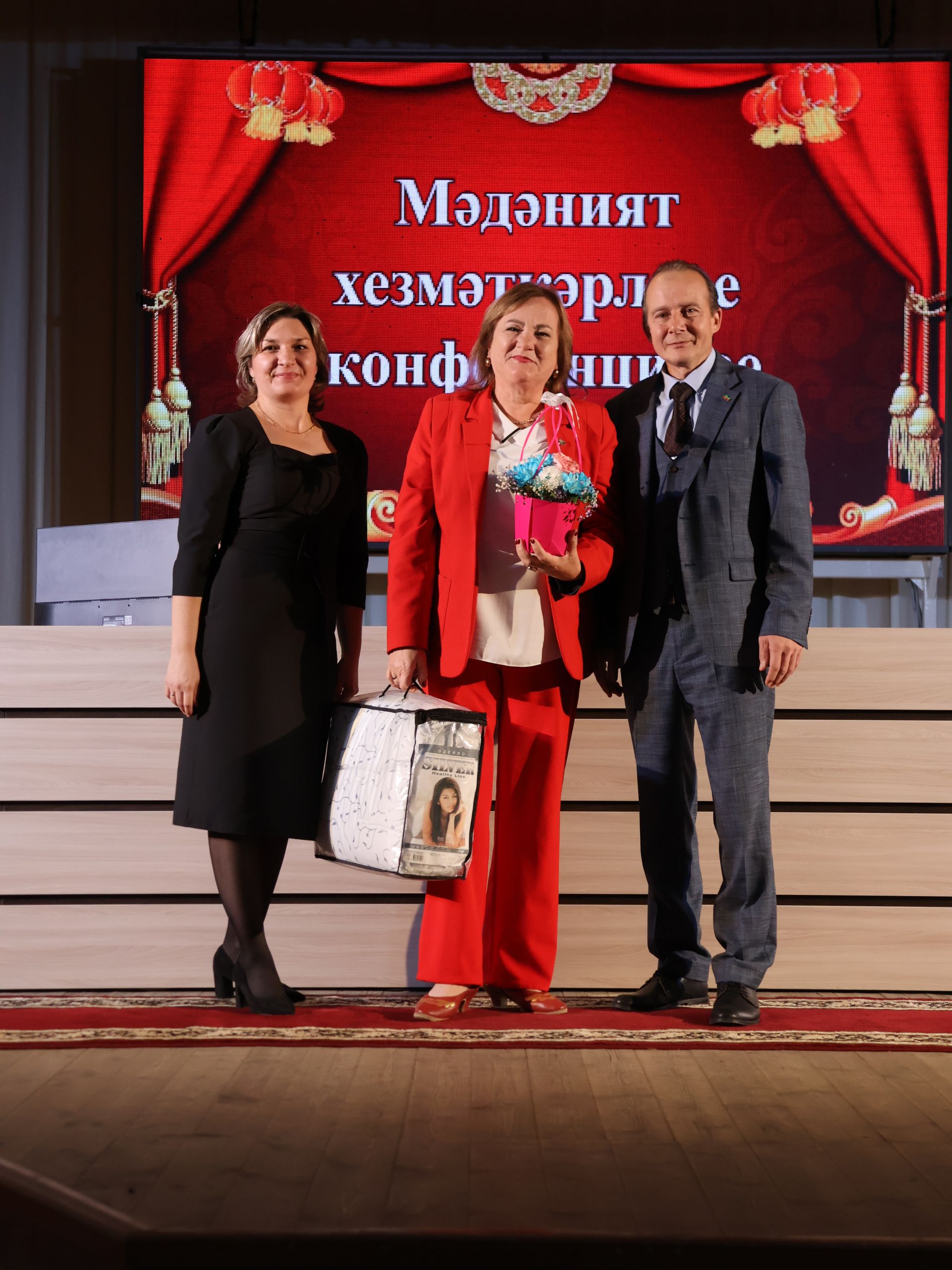 Районыбызның алтын фонды: Алдынгы мәдәният хезмәткәрләрен бүләкләү тантанасыннан безнең исемлек