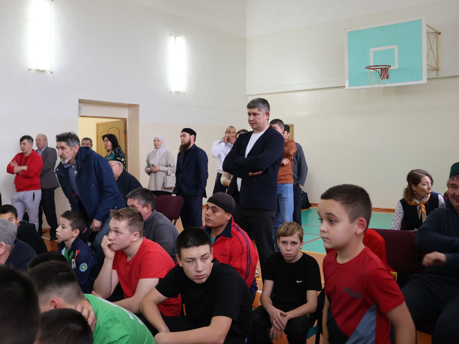 Роберт Сәләхиев истәлегенә көрәш ярышында җиңүчеләрне аның балаларыннан акчалата призлар көтә