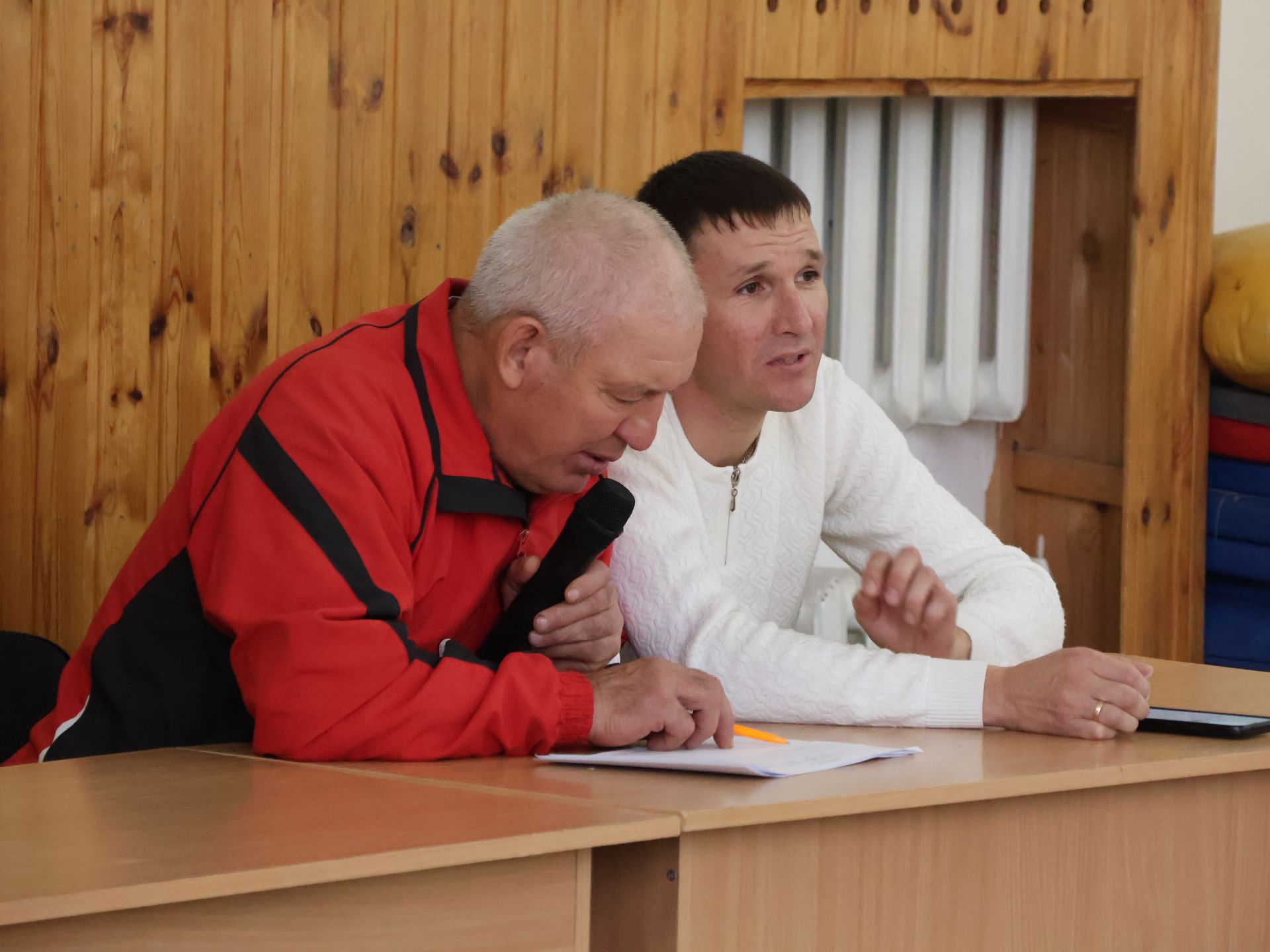 Роберт Сәләхиев истәлегенә көрәш ярышында җиңүчеләрне аның балаларыннан акчалата призлар көтә