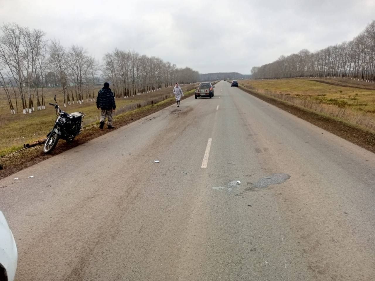 14 яшьлек мопед йөртүче узып баручы автомобильгә бәрелгән