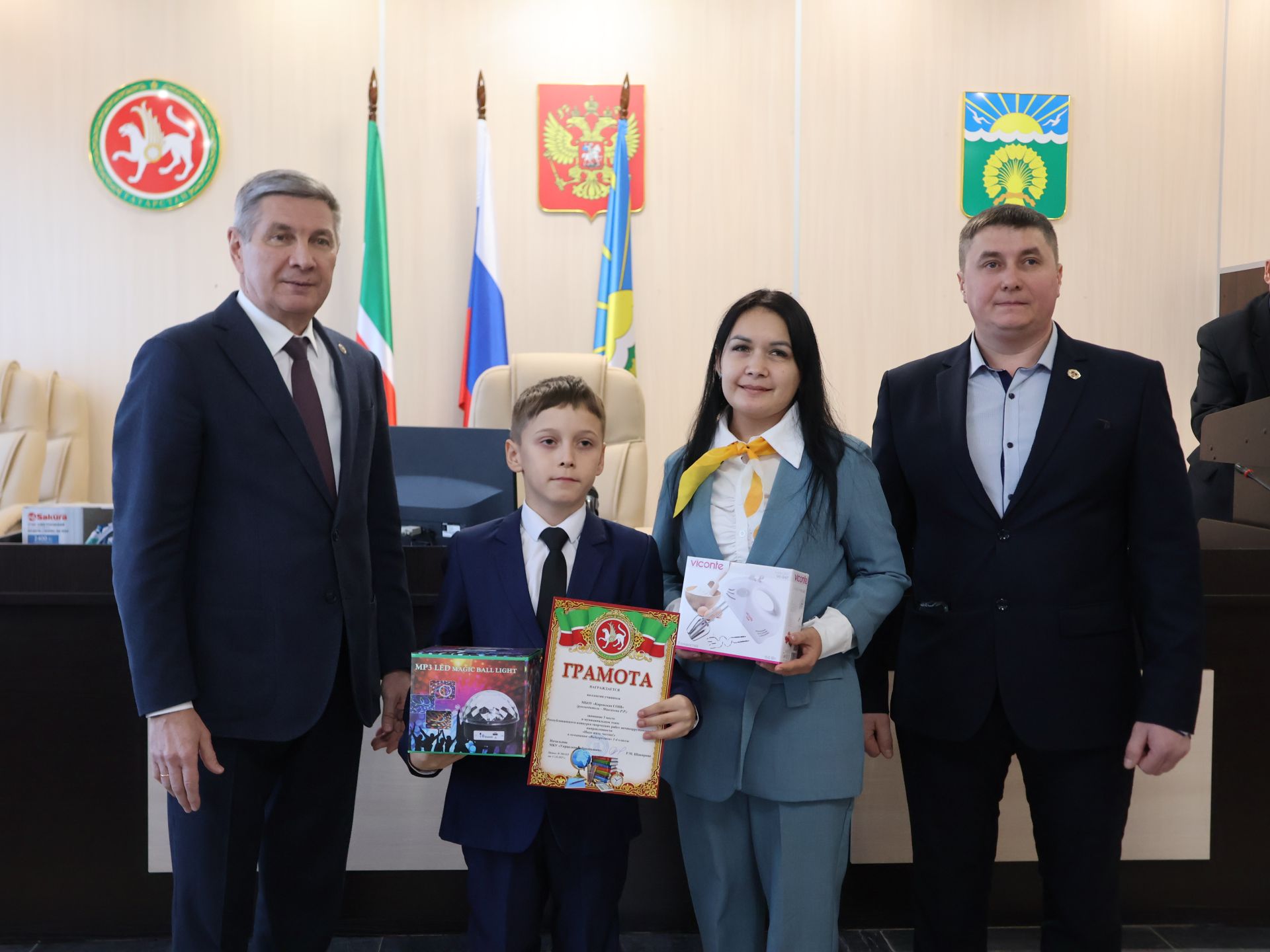 Бүген Актанышта «Гадел яшәргә кирәк» конкурсы җиңүчеләрен бүләкләделәр