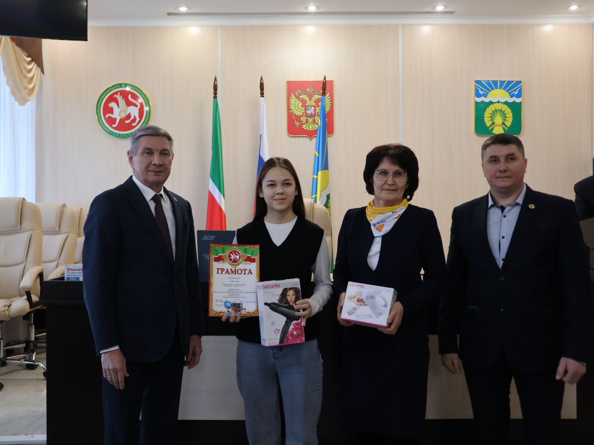 Бүген Актанышта «Гадел яшәргә кирәк» конкурсы җиңүчеләрен бүләкләделәр