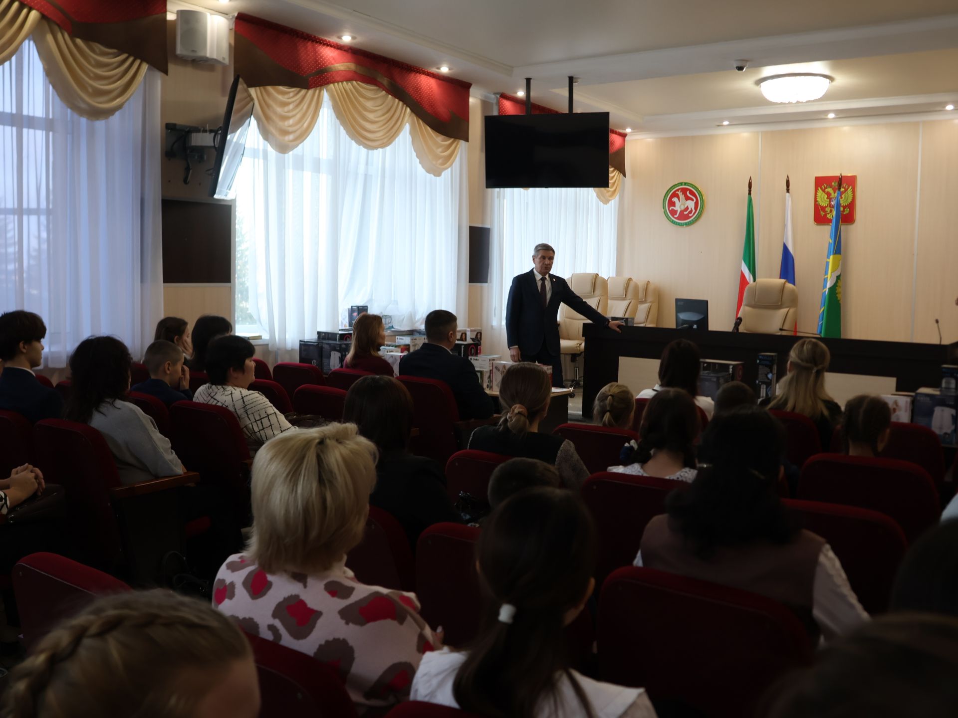 Бүген Актанышта «Гадел яшәргә кирәк» конкурсы җиңүчеләрен бүләкләделәр