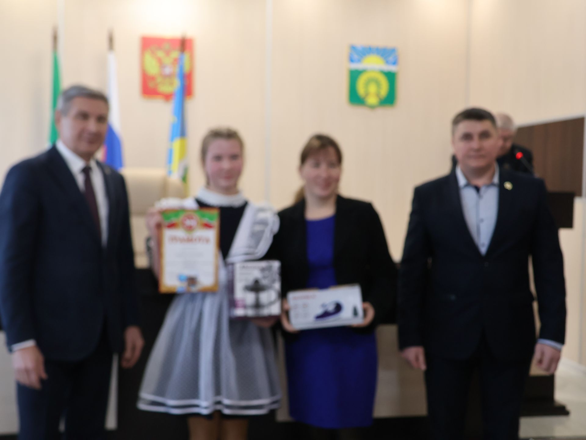 Бүген Актанышта «Гадел яшәргә кирәк» конкурсы җиңүчеләрен бүләкләделәр