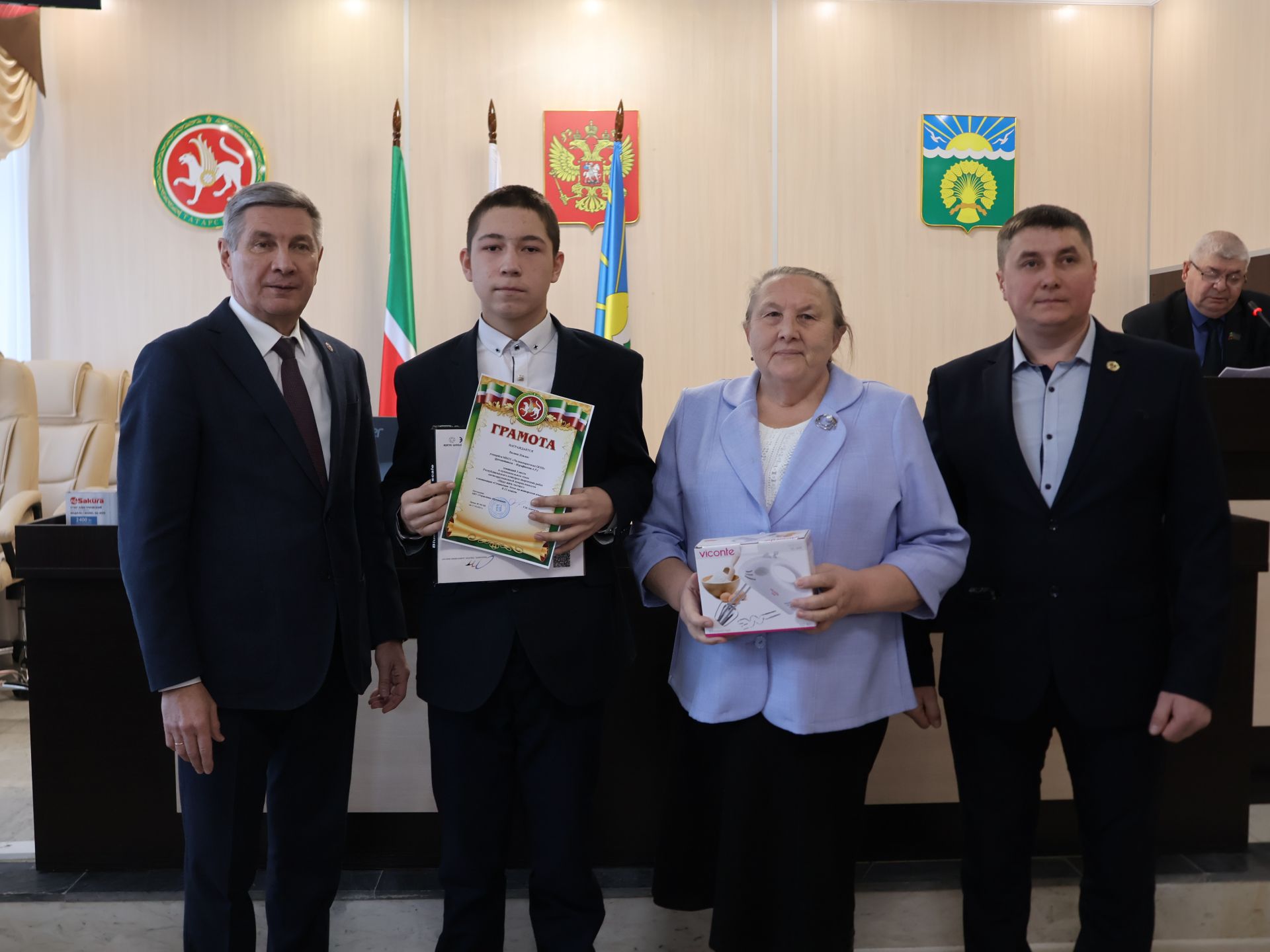 Бүген Актанышта «Гадел яшәргә кирәк» конкурсы җиңүчеләрен бүләкләделәр