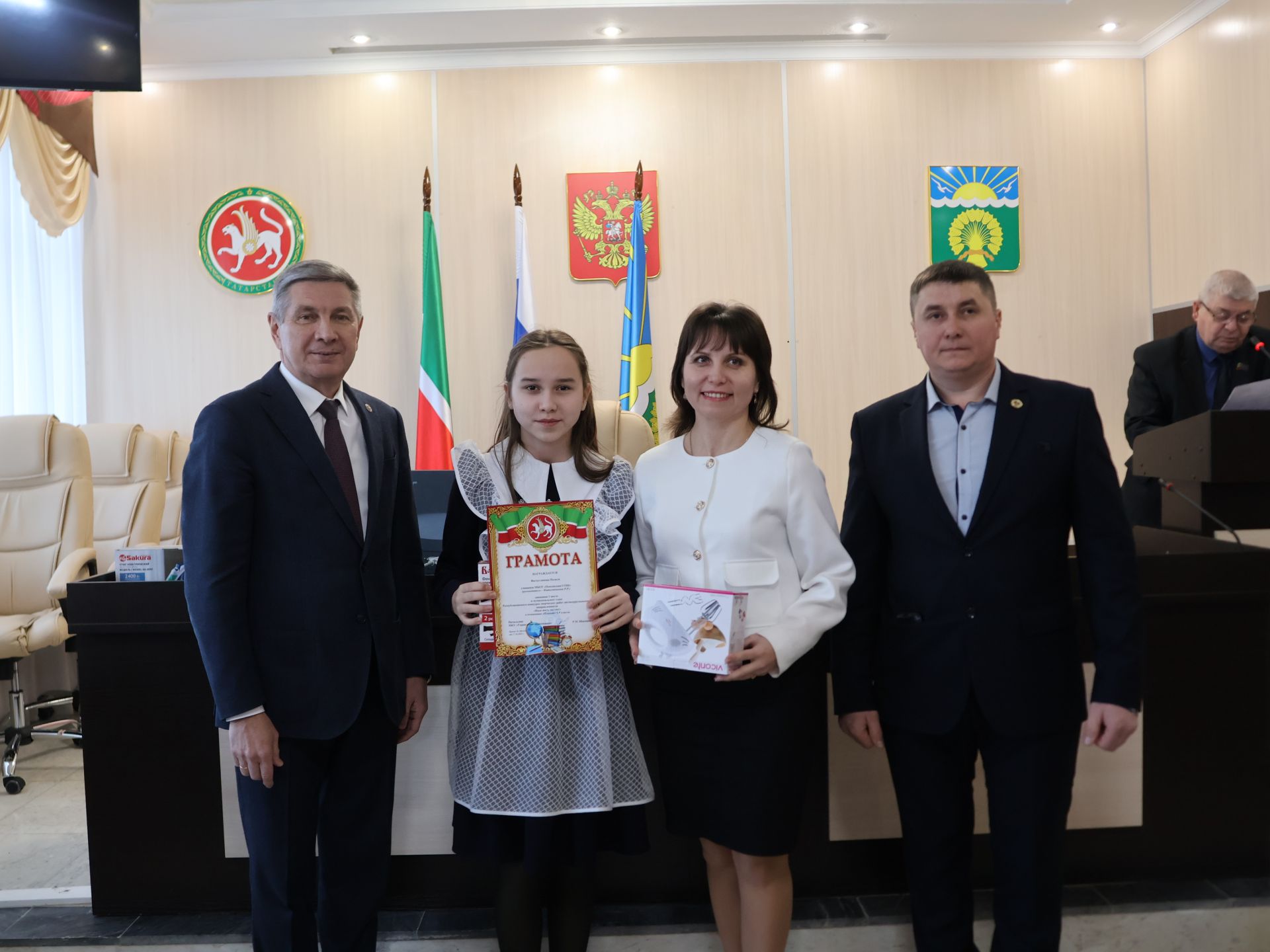 Бүген Актанышта «Гадел яшәргә кирәк» конкурсы җиңүчеләрен бүләкләделәр