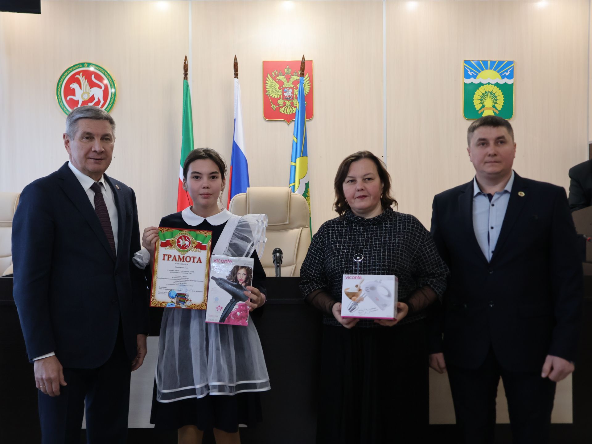 Бүген Актанышта «Гадел яшәргә кирәк» конкурсы җиңүчеләрен бүләкләделәр