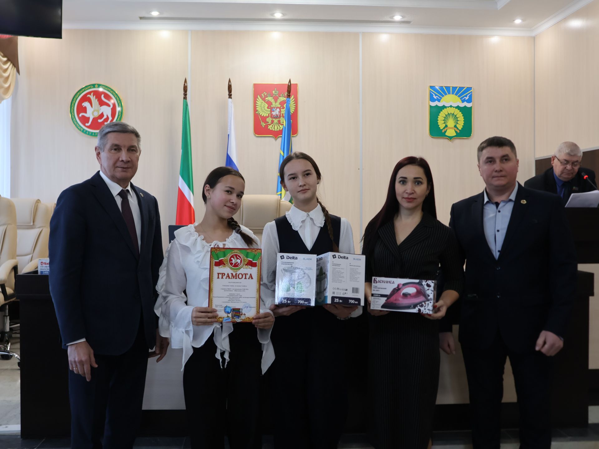 Бүген Актанышта «Гадел яшәргә кирәк» конкурсы җиңүчеләрен бүләкләделәр