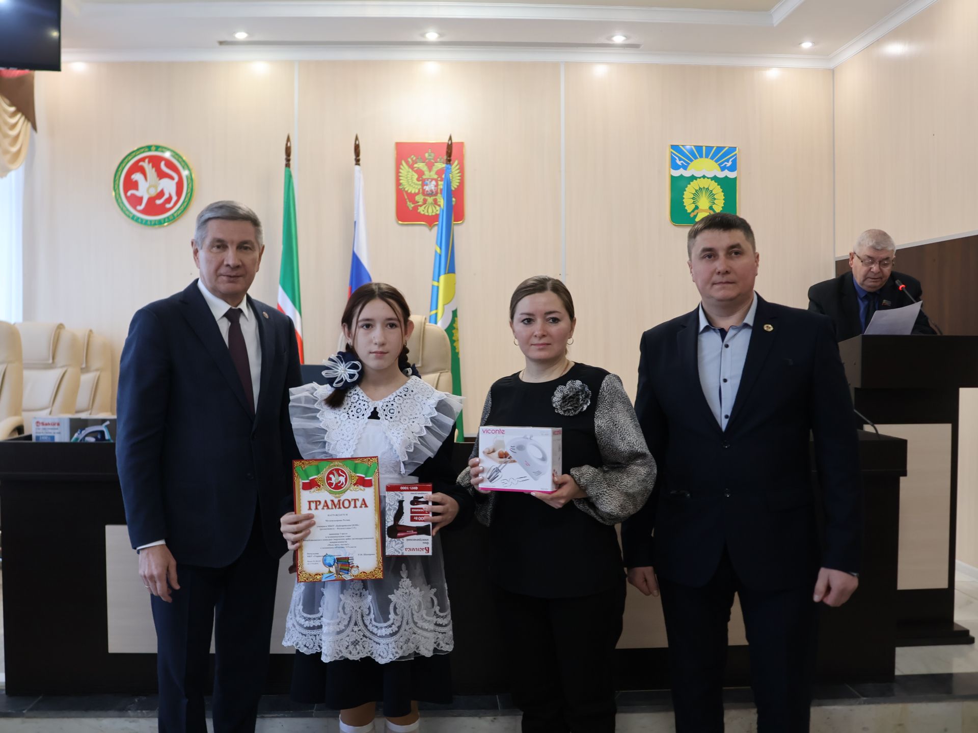 Бүген Актанышта «Гадел яшәргә кирәк» конкурсы җиңүчеләрен бүләкләделәр