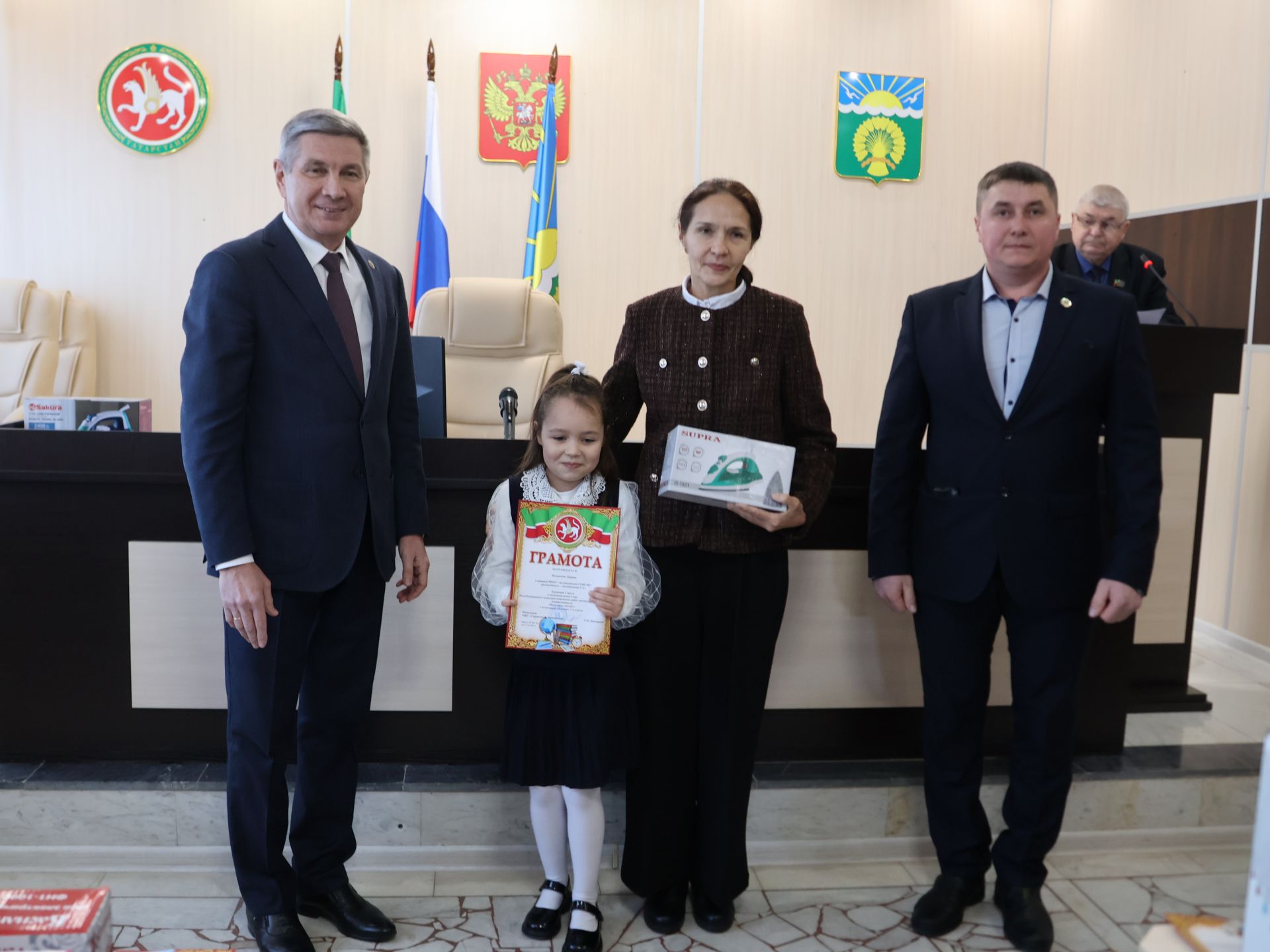 Бүген Актанышта «Гадел яшәргә кирәк» конкурсы җиңүчеләрен бүләкләделәр